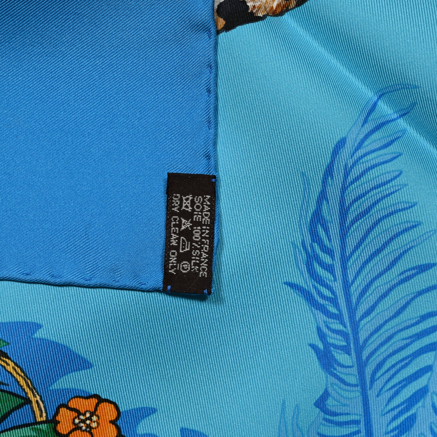 Silk Jungle Love Scarf 90