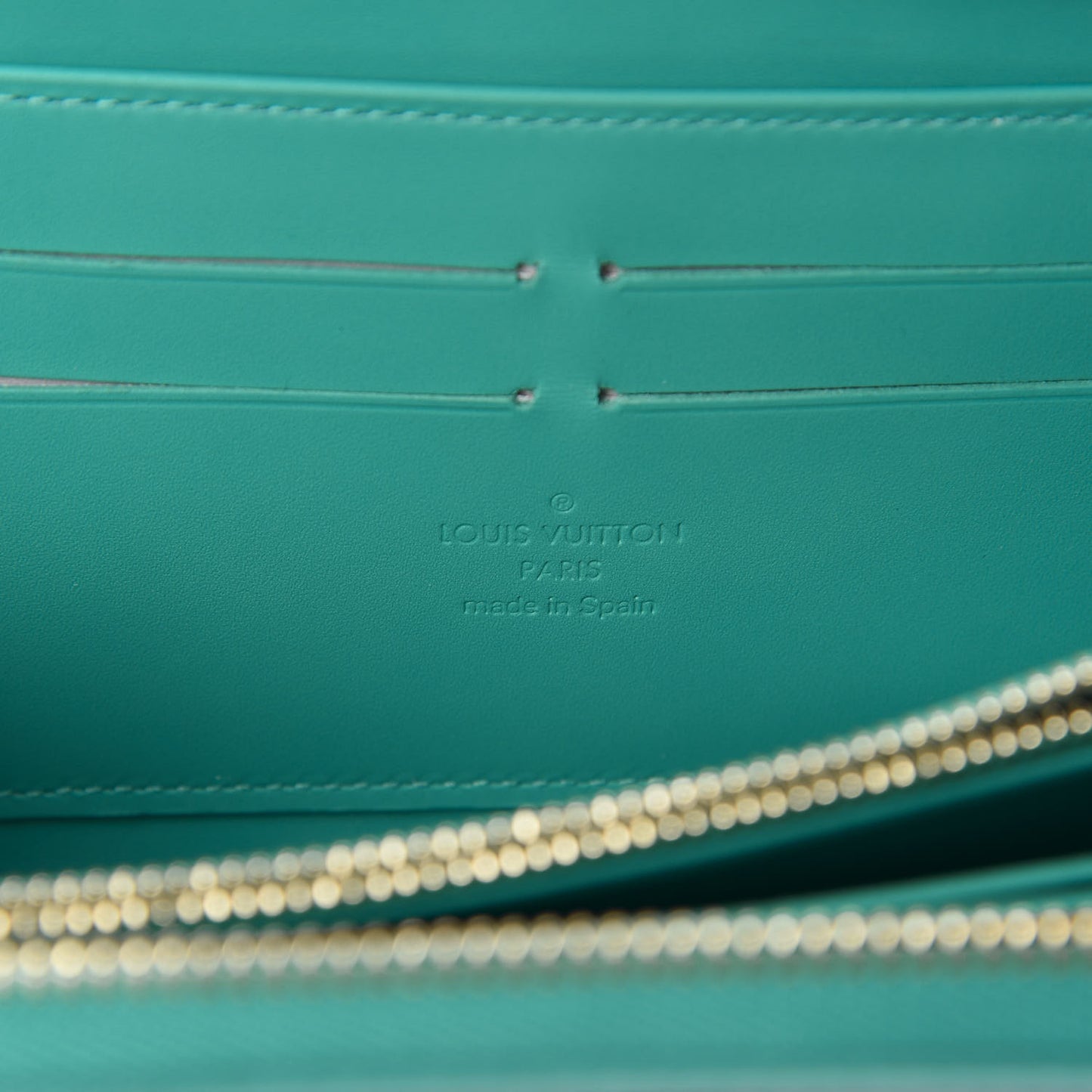Vernis Zippy Wallet Blue Lagoon