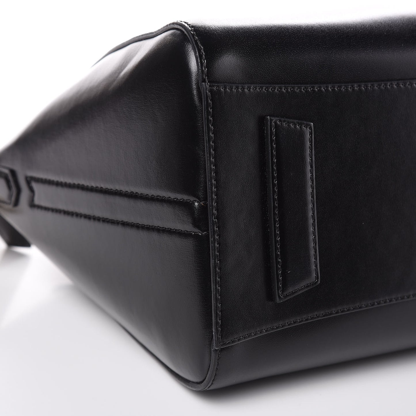 Shiny Lord Calfskin Small Antigona Black