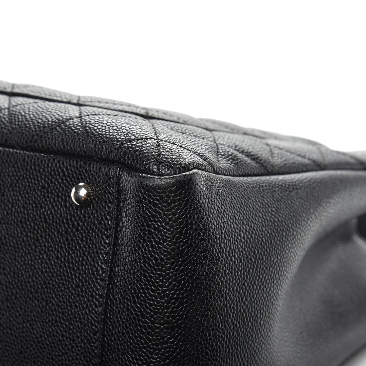 Caviar Quilted XL Grand Shopping Tote GST Black