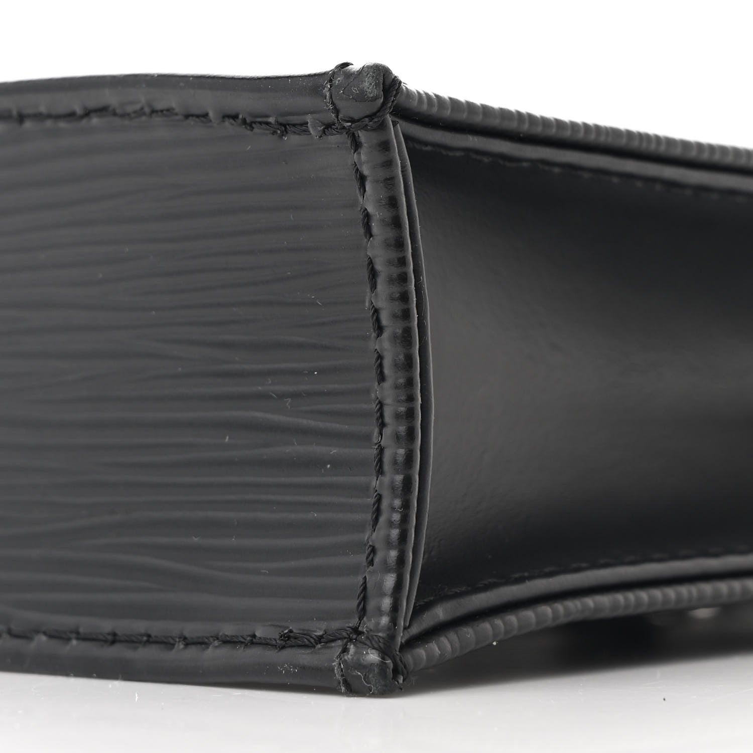 Louis Vuitton Epi Petit Sac Plat Black 9 of 10