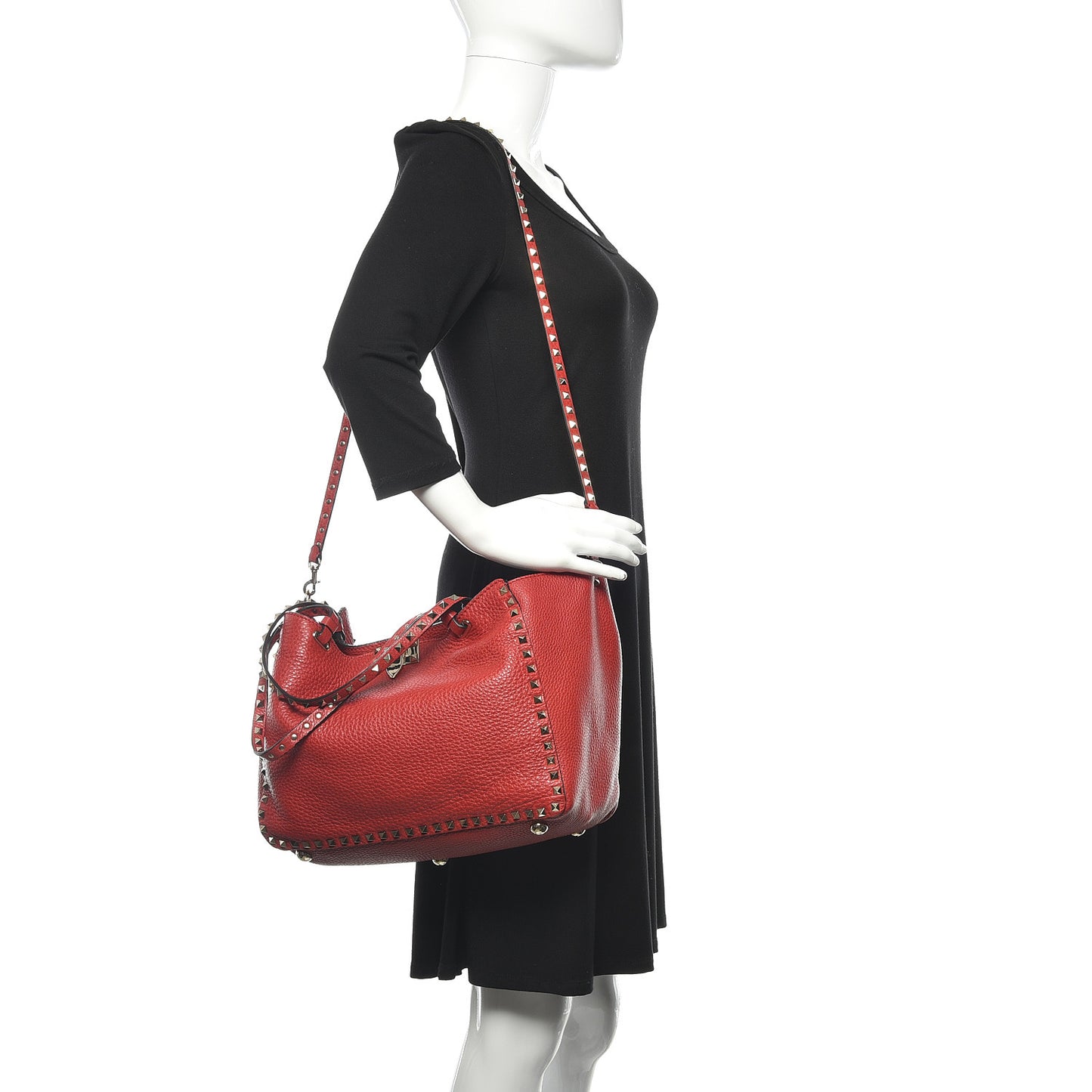 Pebbled Calfskin Medium Rockstud Tote Red