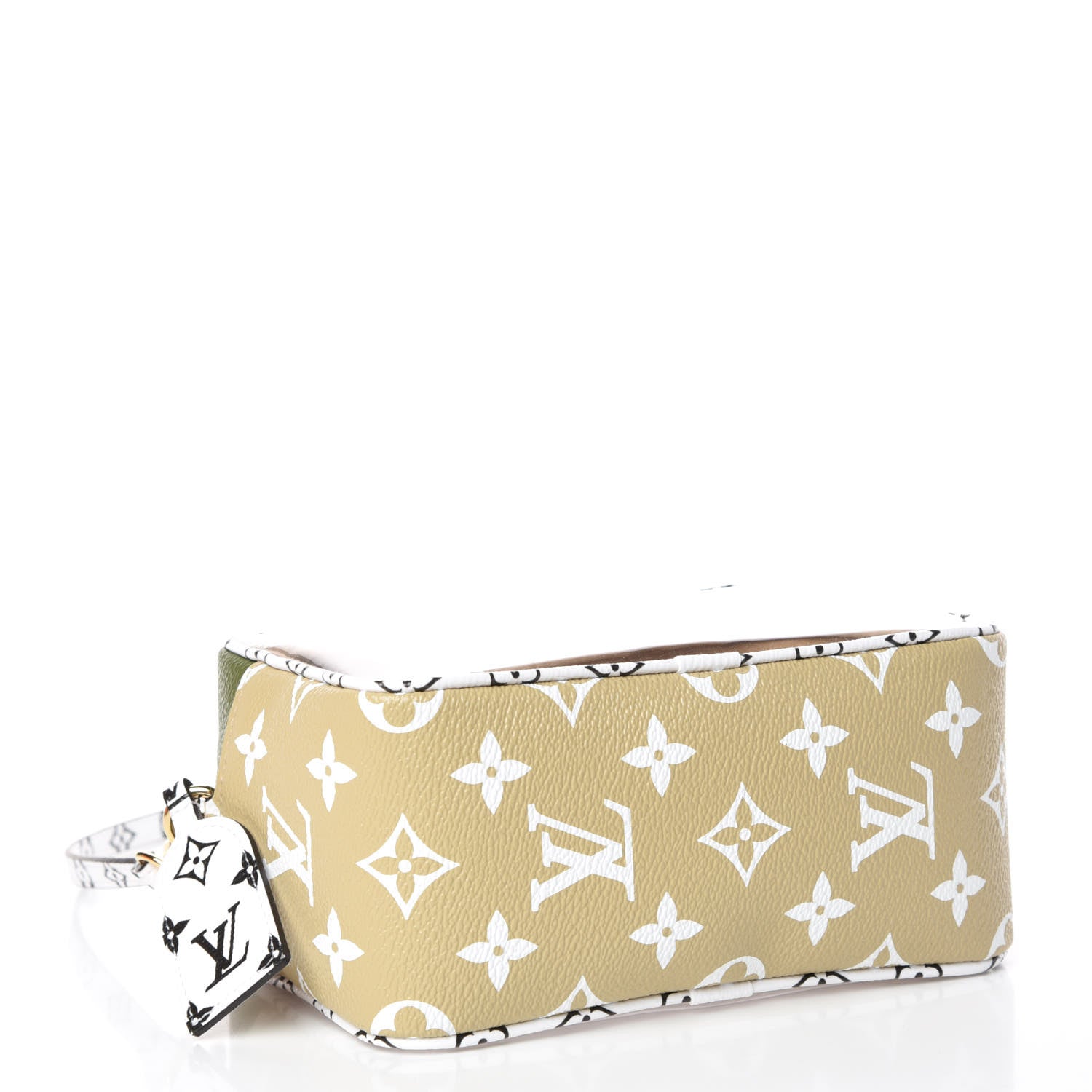 Louis Vuitton Monogram Giant Beach Pouch Kaki 4 of 10