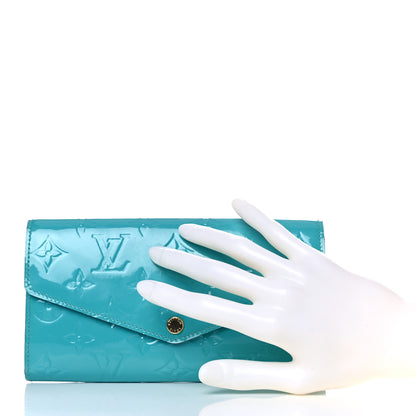 Louis Vuitton Vernis Sarah Wallet NM Turquoise 2 of 9