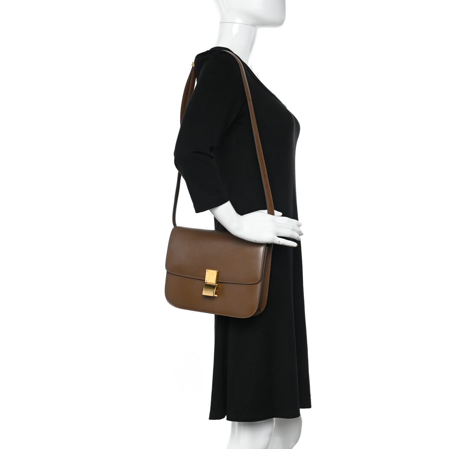 Box Calfskin Medium Classic Box Flap Bag Camel