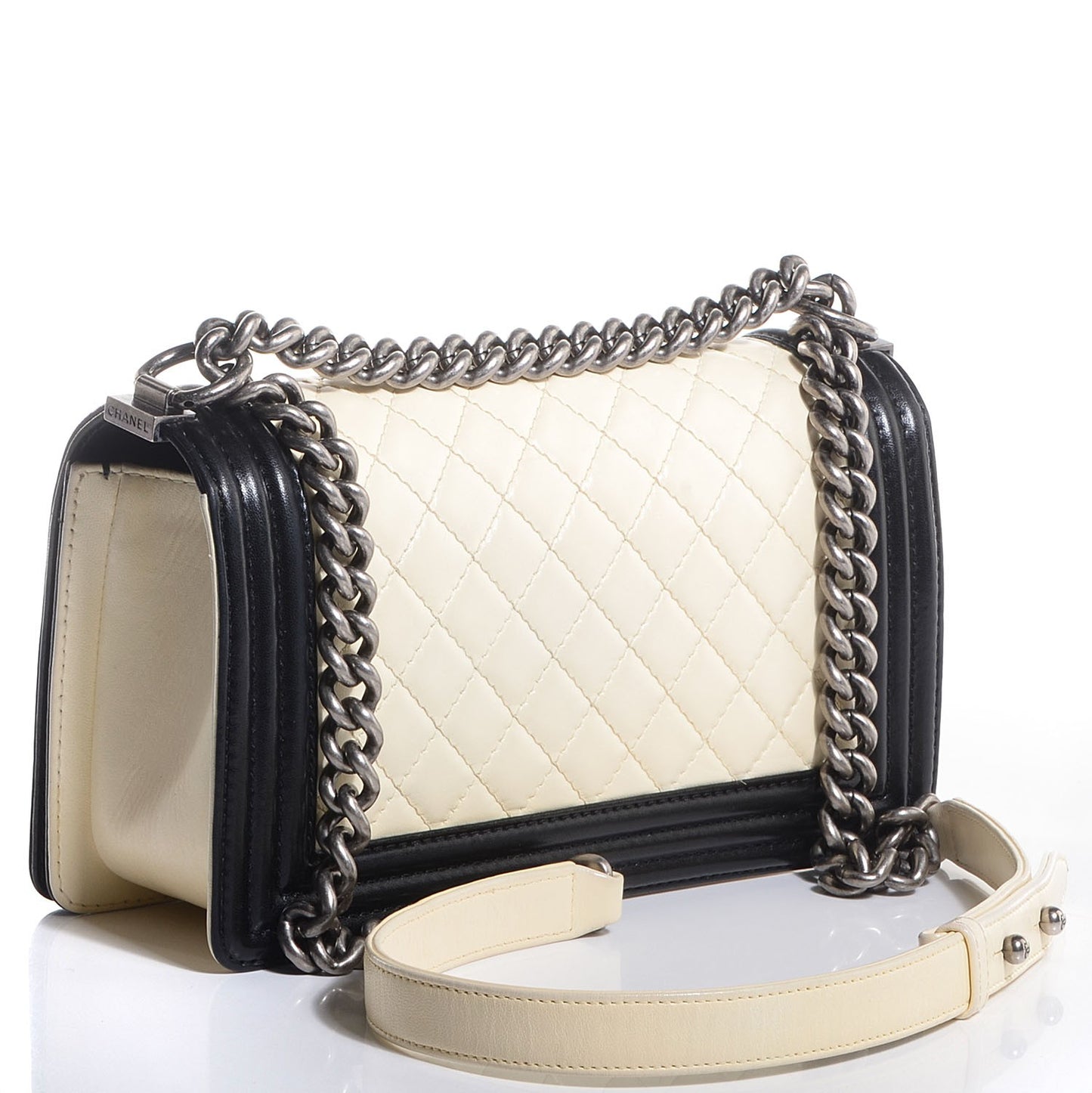 Lambskin Quilted Medium Boy Flap Black Beige