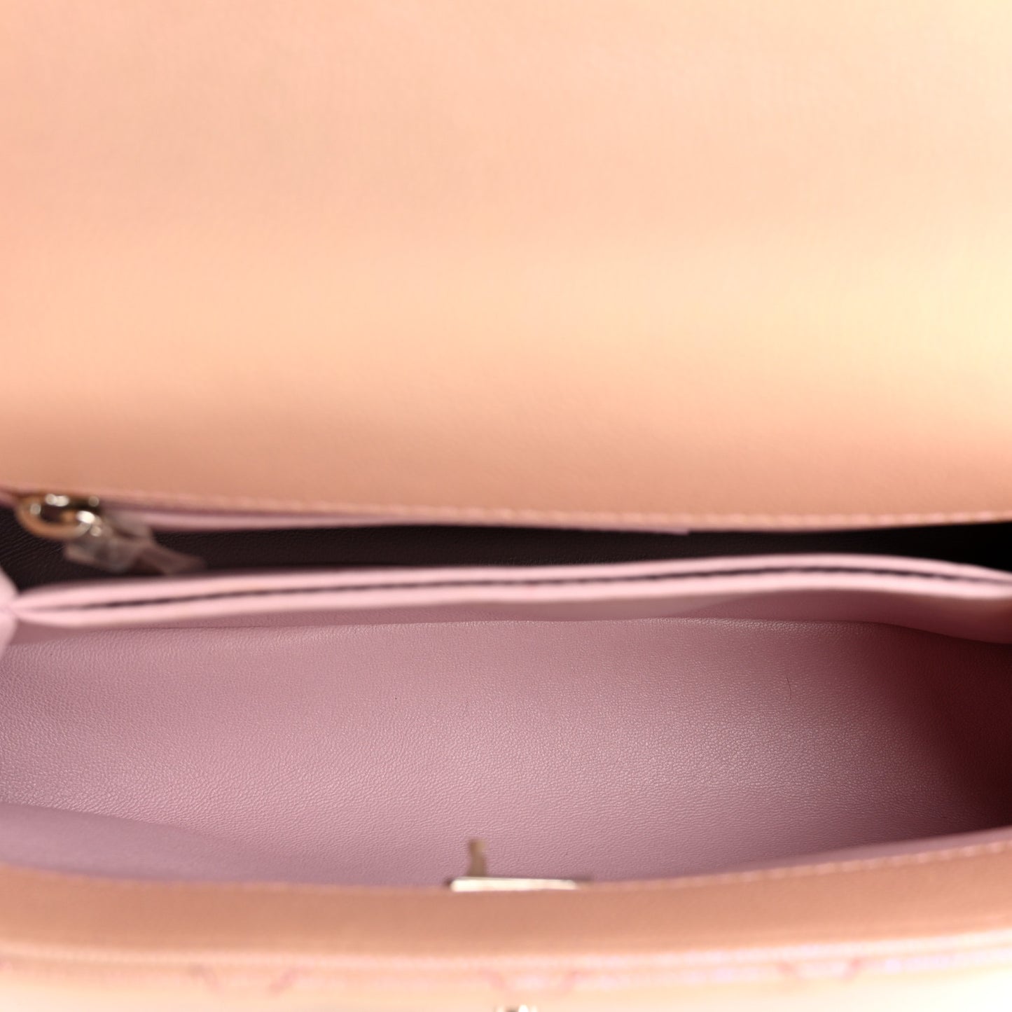 Iridescent Caviar Quilted Mini Coco Handle Flap Light Pink