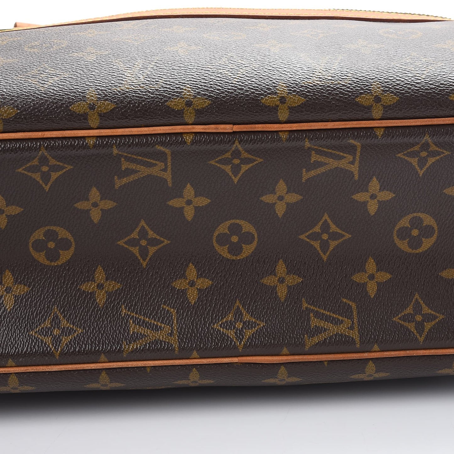 Monogram Cite GM