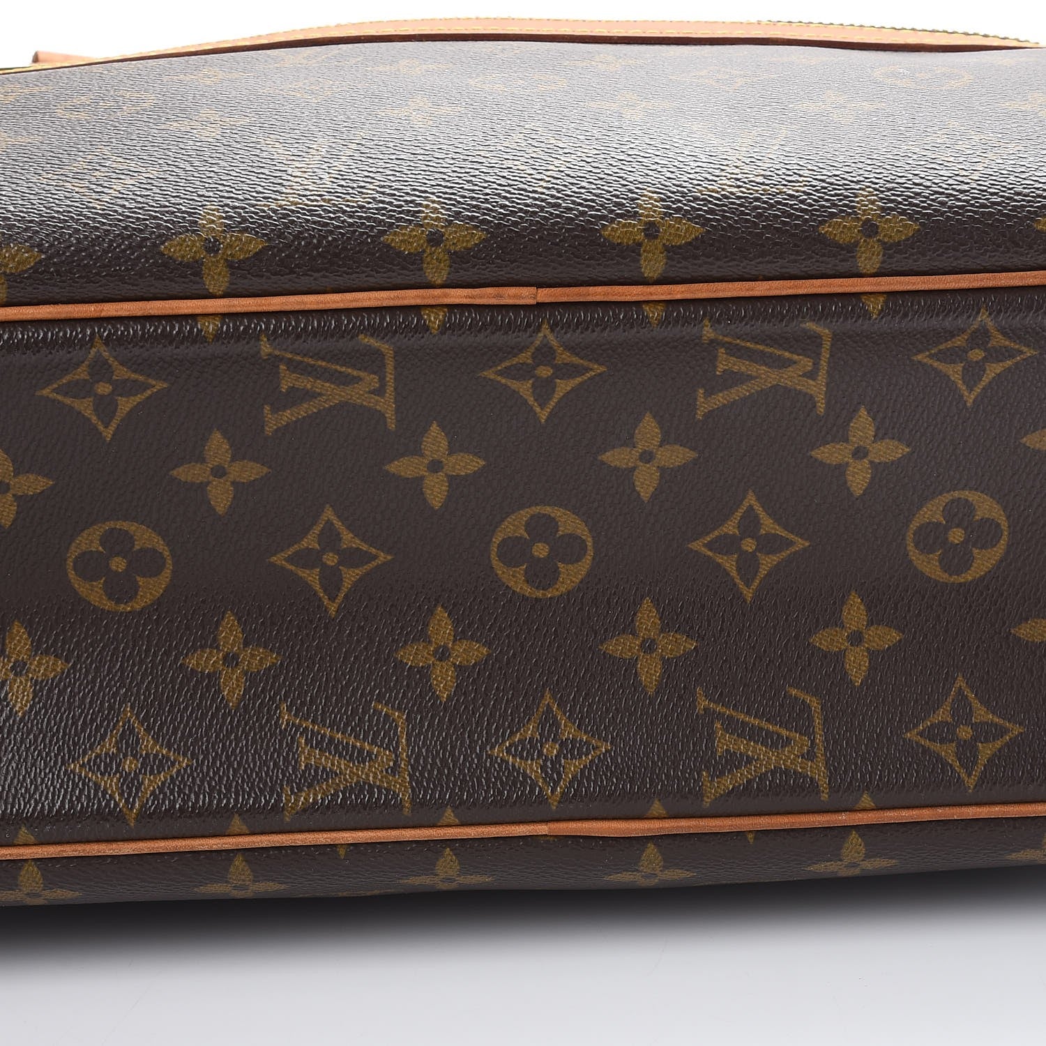 Louis Vuitton Monogram Cite GM 19 of 21