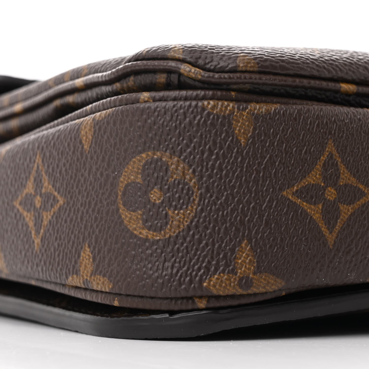 Louis Vuitton Monogram Pochette Metis 11 of 12