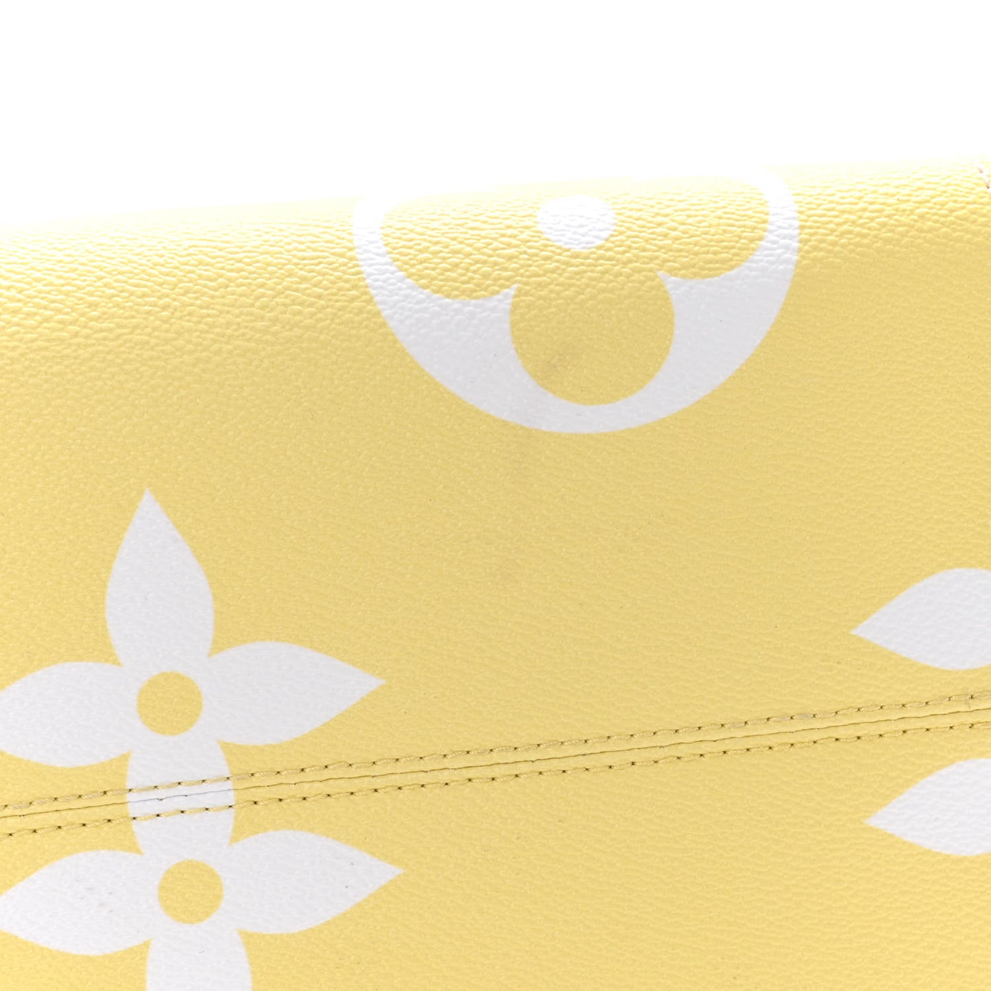 Monogram Giant By The Pool Onthego GM Light Pink