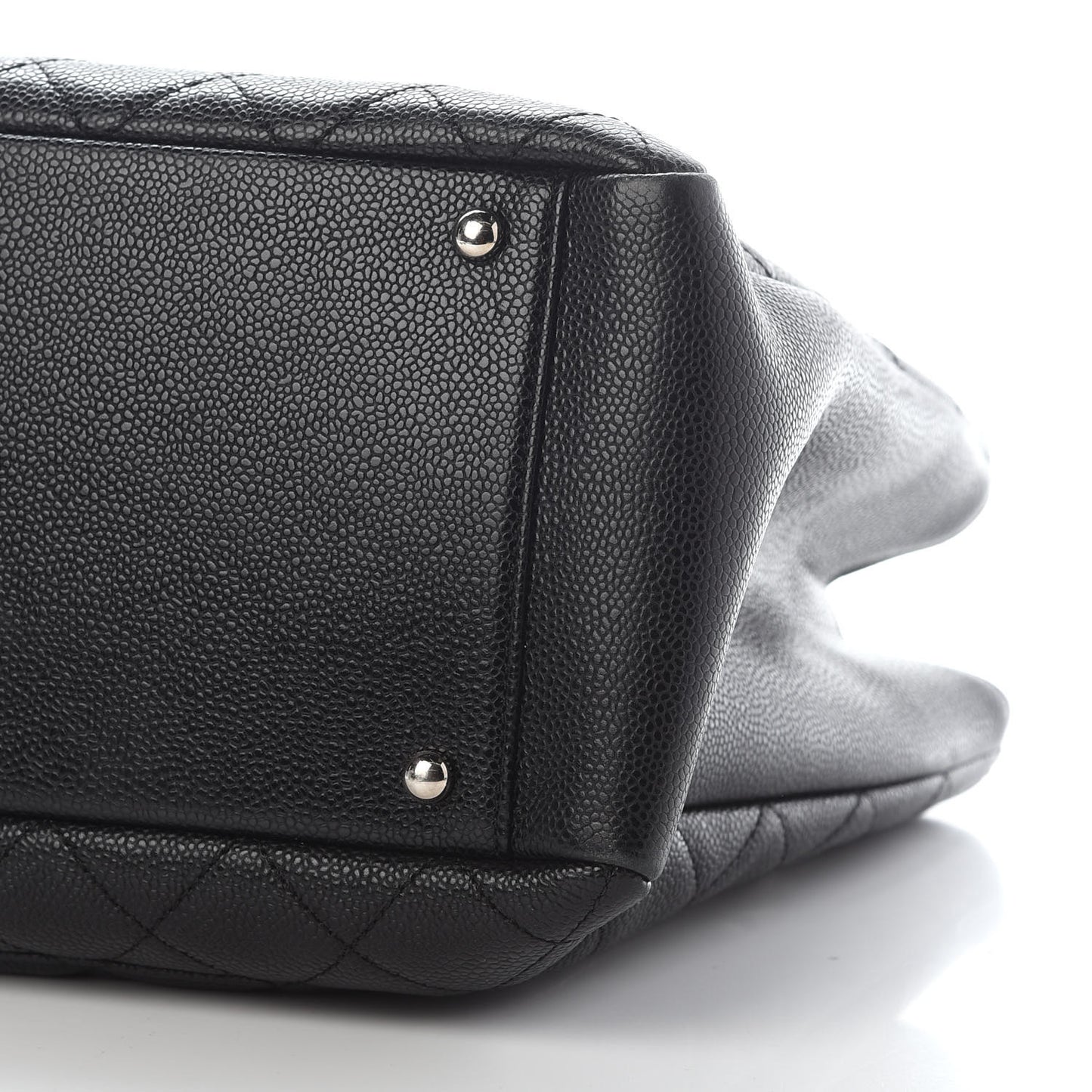 Caviar Quilted XL Grand Shopping Tote GST Black