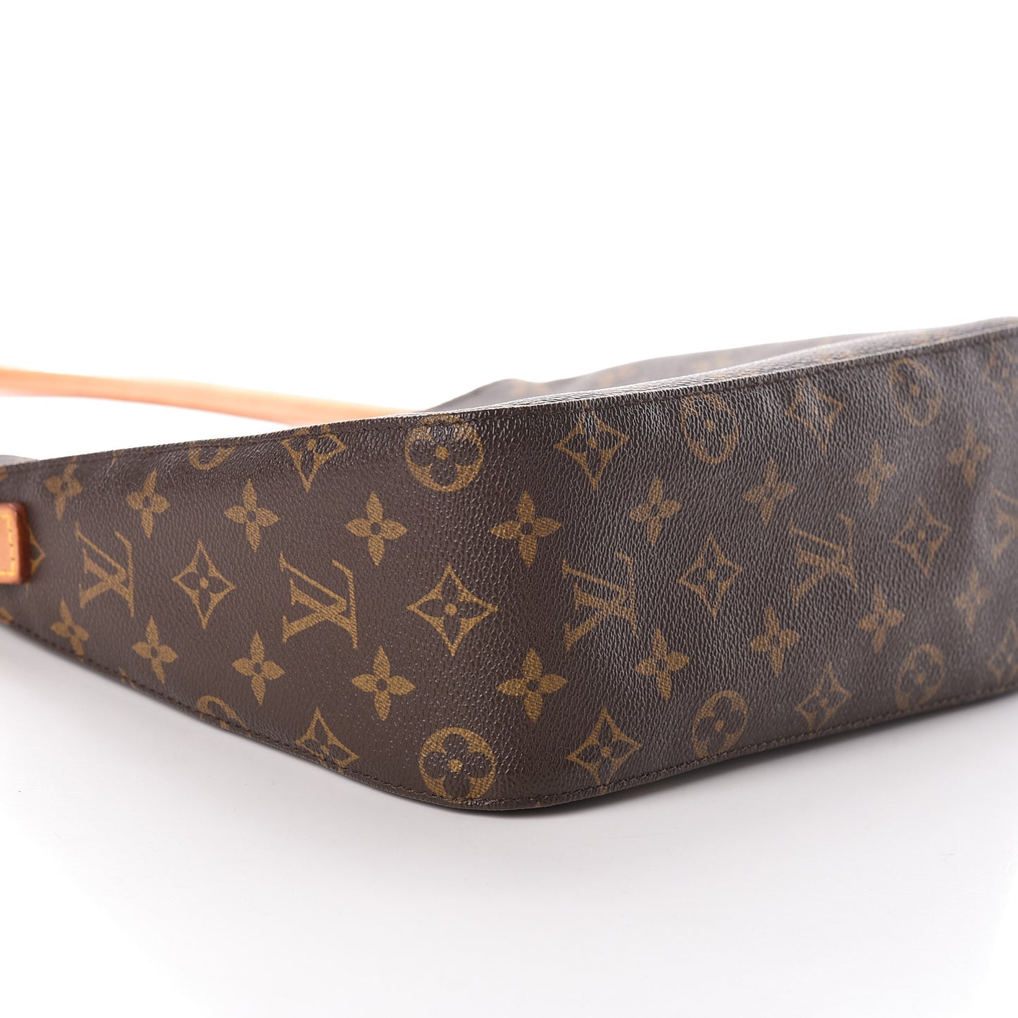 Monogram Looping MM