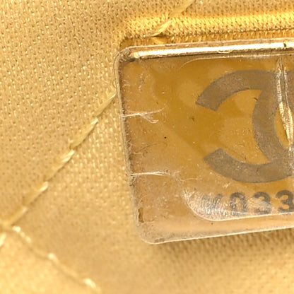 Chanel Shiny Caviar Quilted Small Chanel 22 Yellow 9 of 12