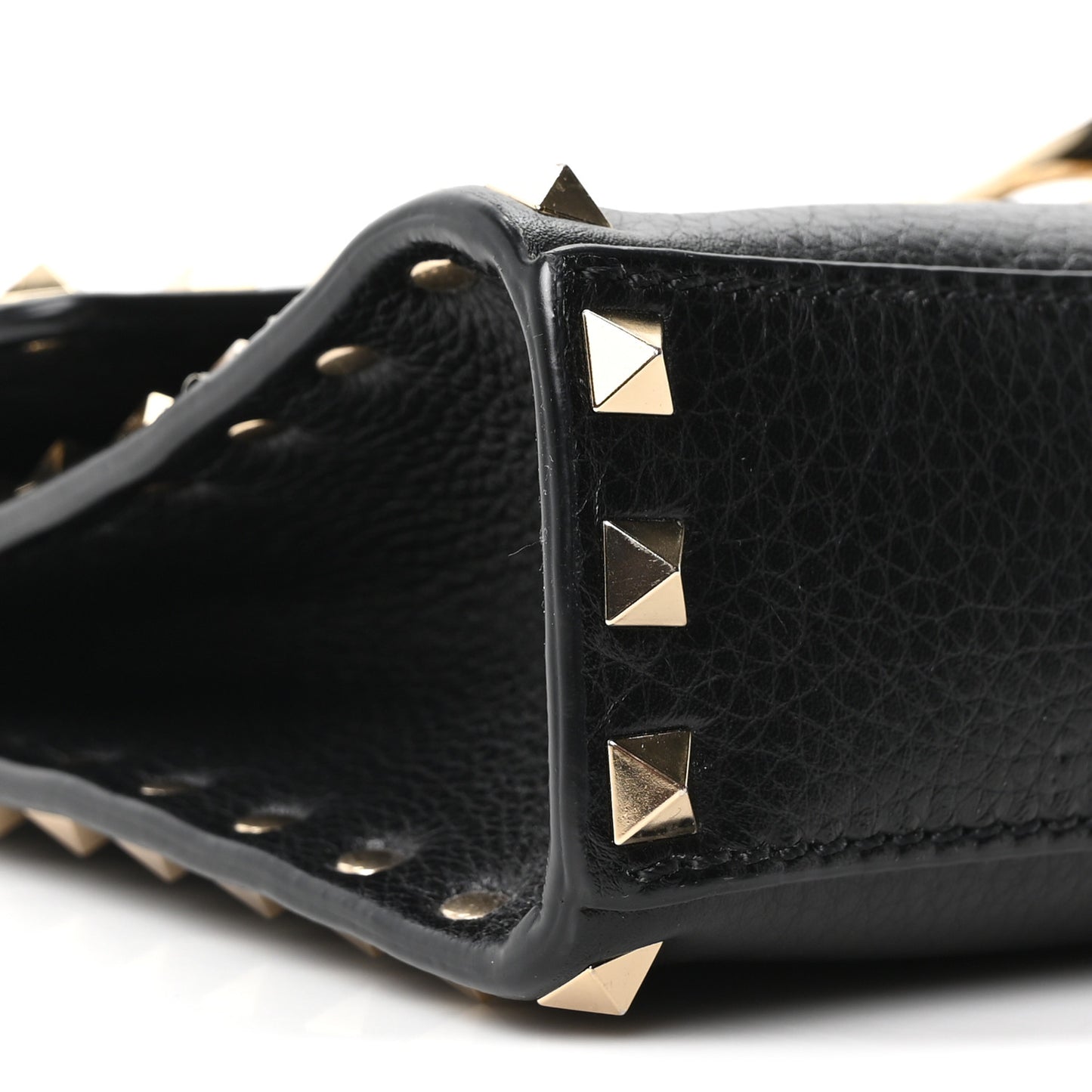Pebbled Calfskin Medium Rockstud Flip Lock Crossbody Bag Black