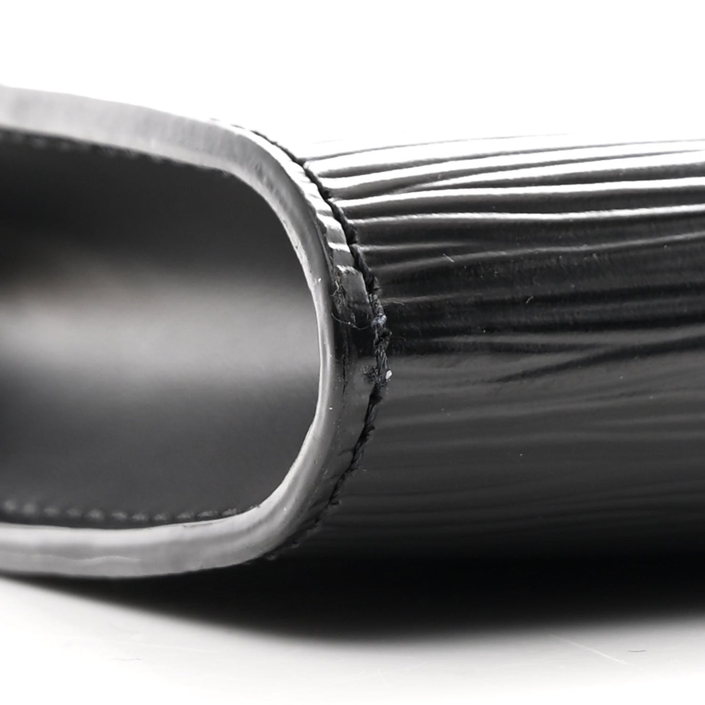 Epi Pochette Accessories 21 Black