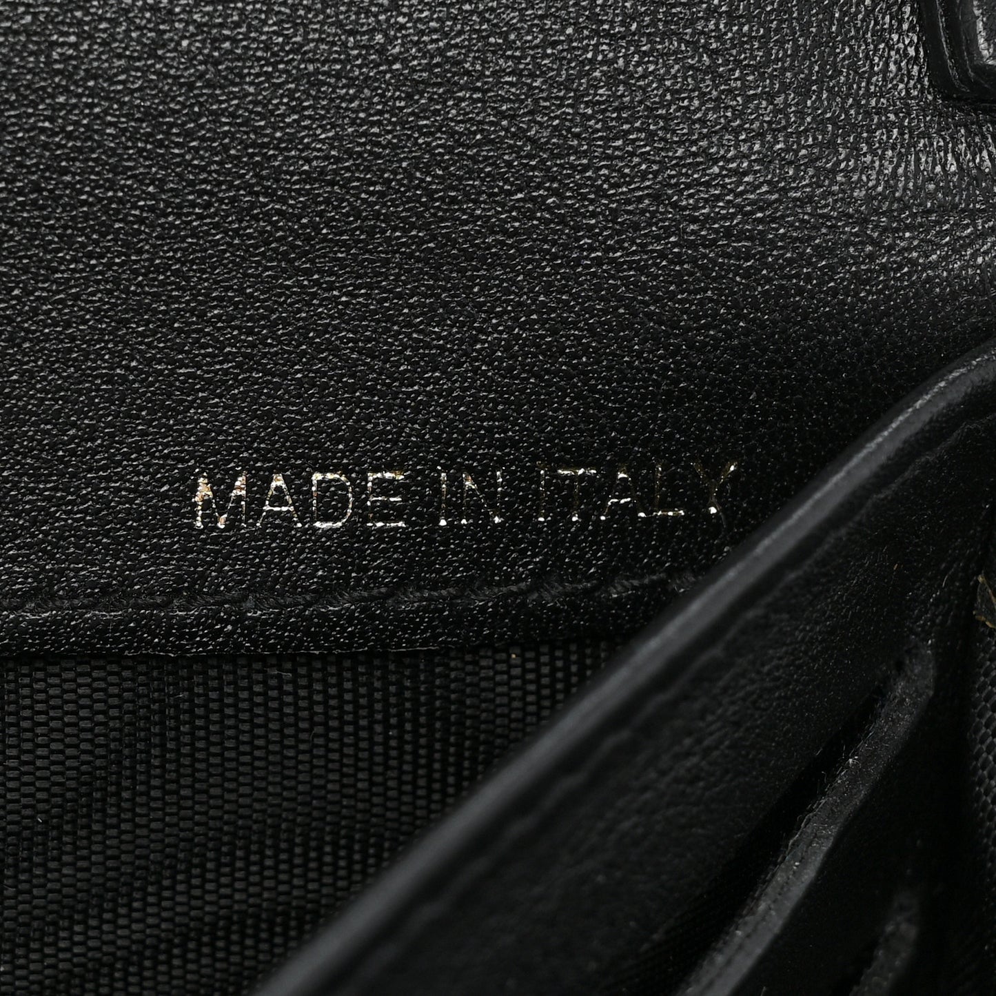 Vitello Rockstud Flap Wallet on Chain Black