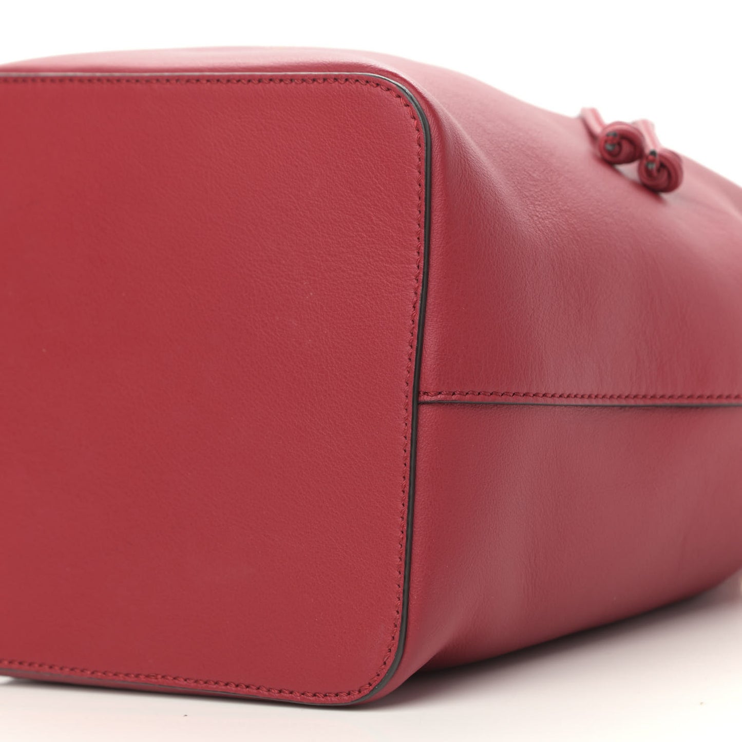 Vitello Grace Matte F is Fendi Grande Mon Tresor Bucket Bag Fragola
