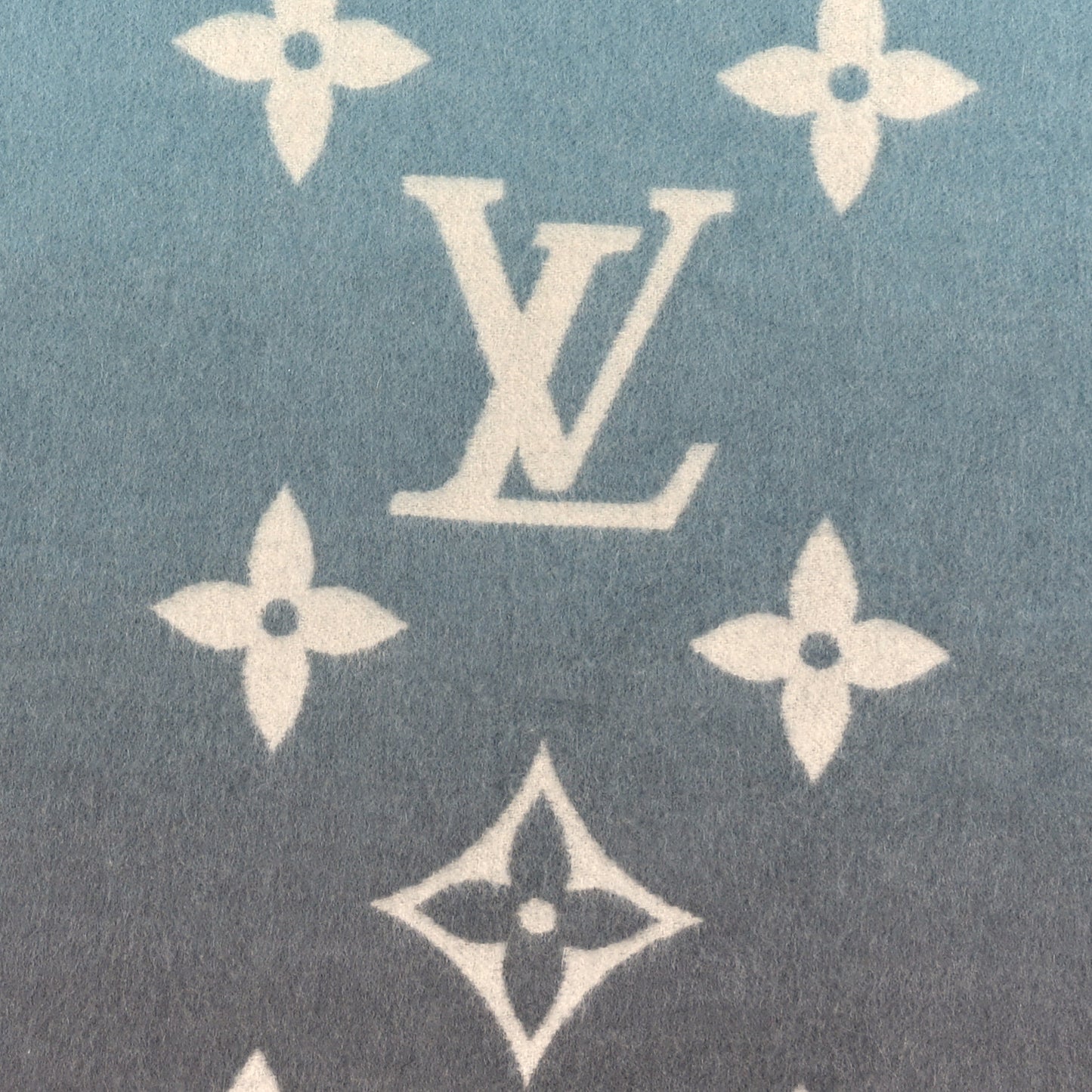 Cashmere Monogram Reykjavik Scarf Bleu Rose