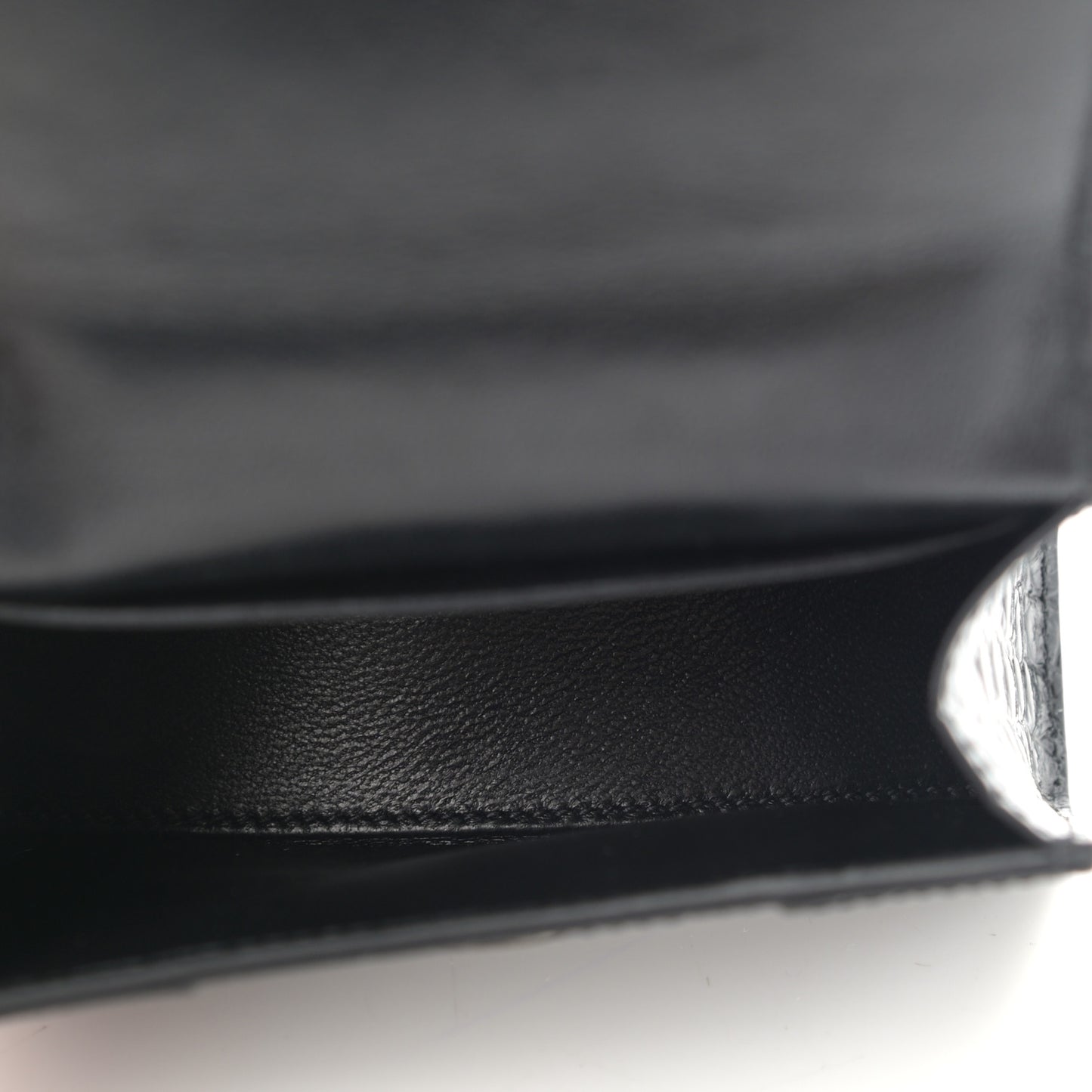 Shiny Calfskin Monochrome Crocodile Embossed Hourglass Top Handle Bag Mini with Chain Black