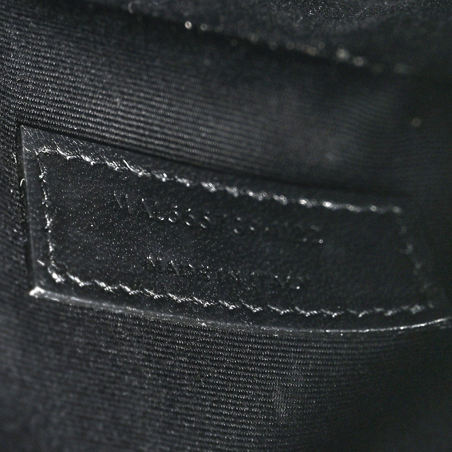 Saint Laurent Grain De Poudre Uptown Pouch Black 6 of 8