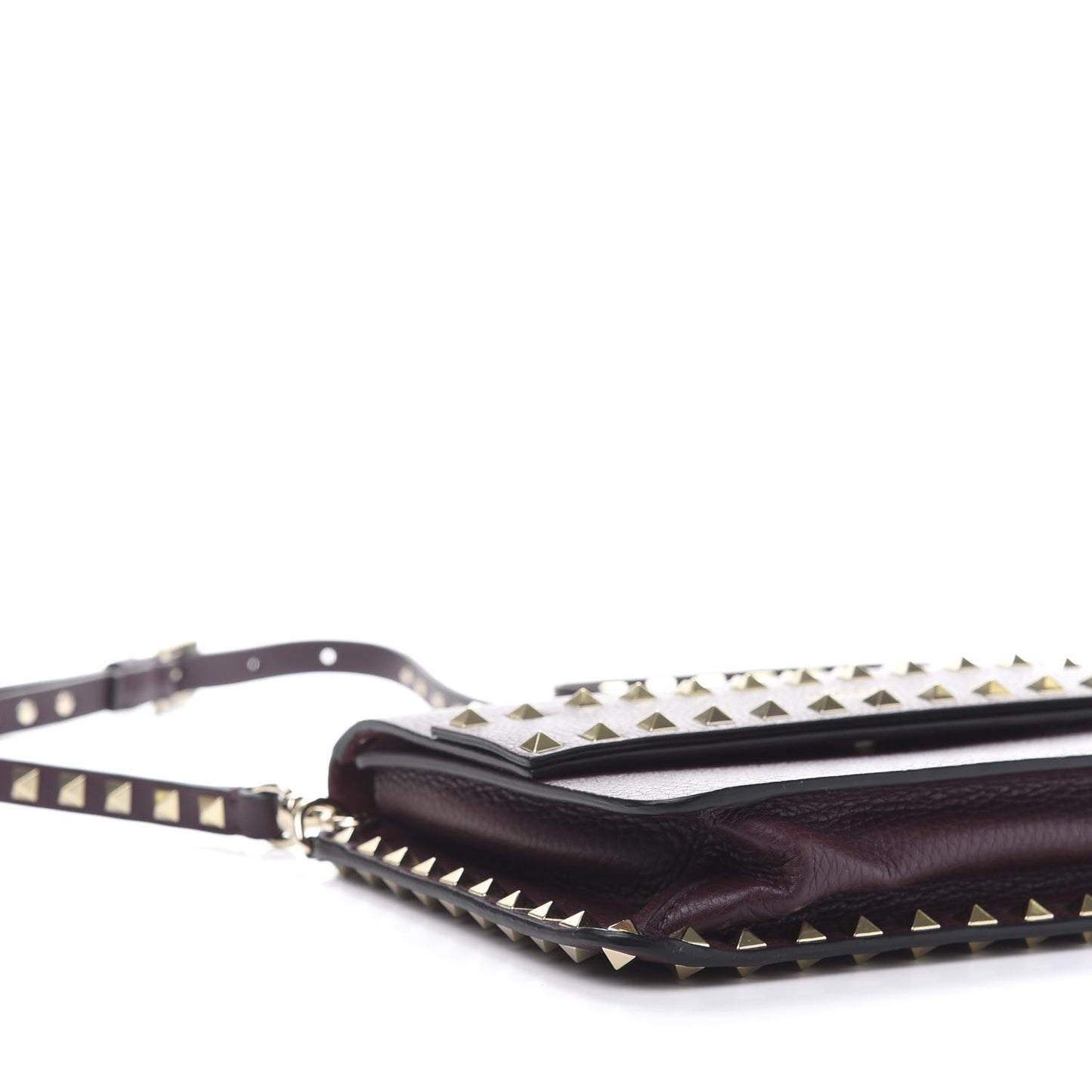Pebbled Calfskin Rockstud Side Slip Crossbody Rubin