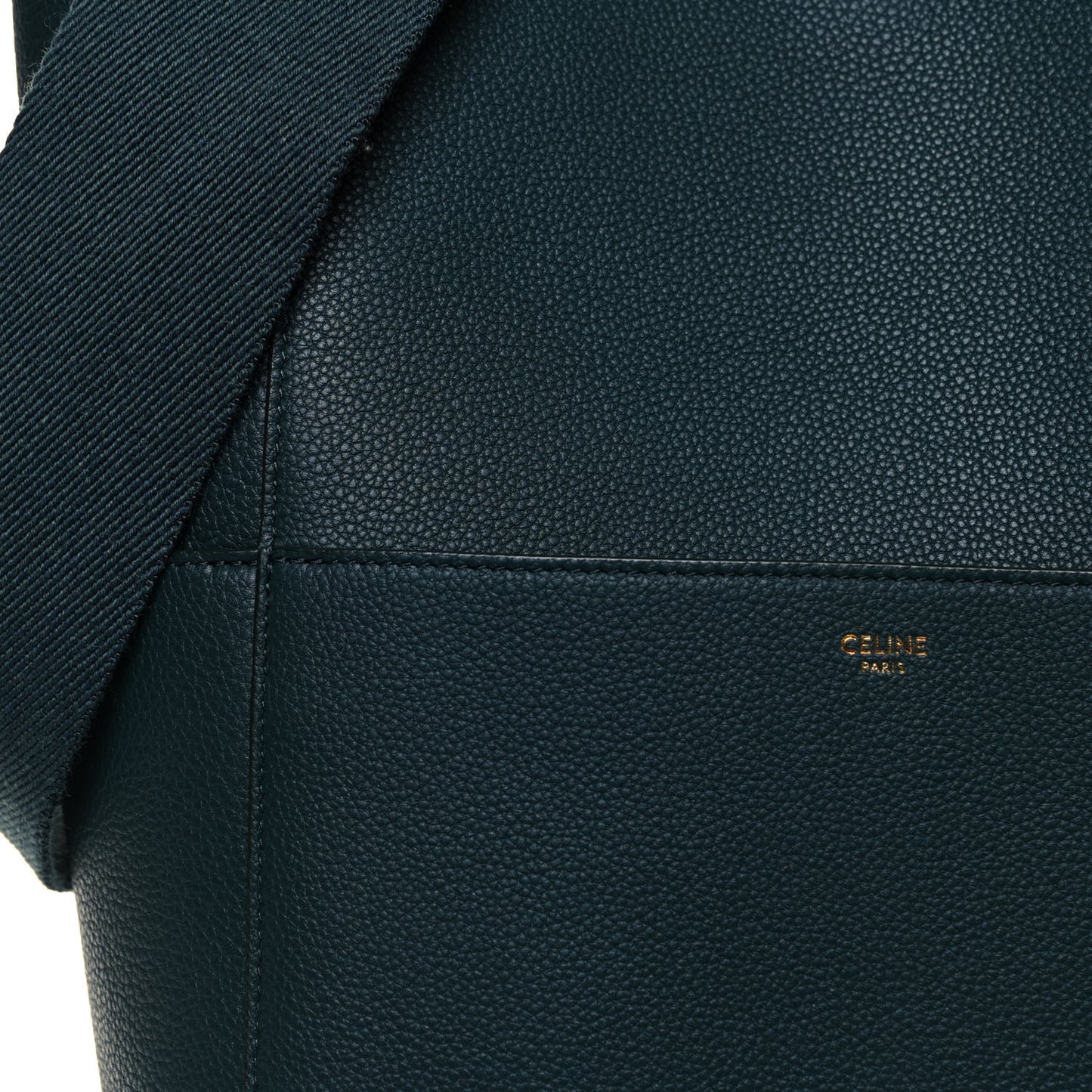Soft Grained Calfskin Sangle Bucket Bag Amazone
