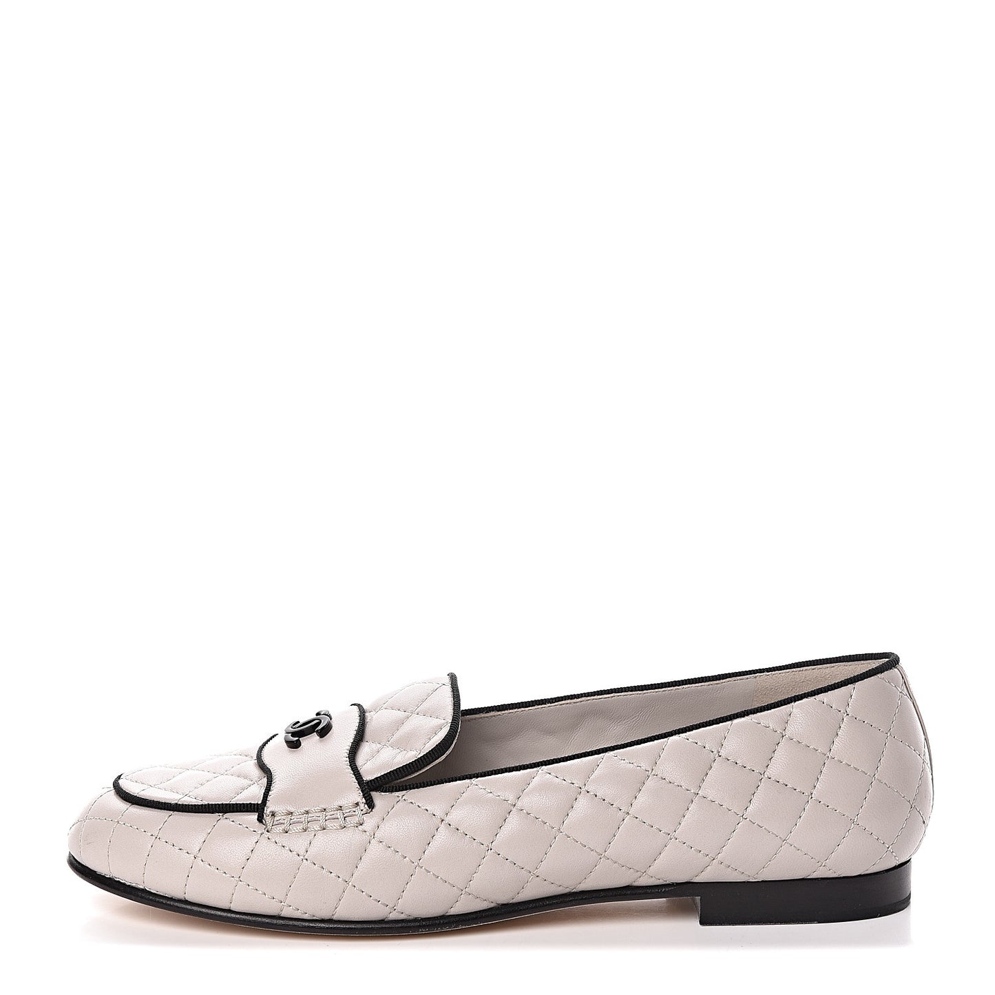 Lambskin Quilted CC Loafers 38.5 Light Grey