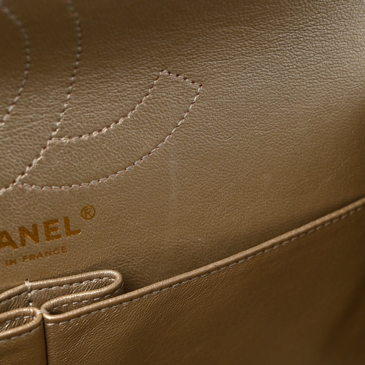 Metallic Aged Calfskin Quilted 2.55 Reissue 226 Flap Gold