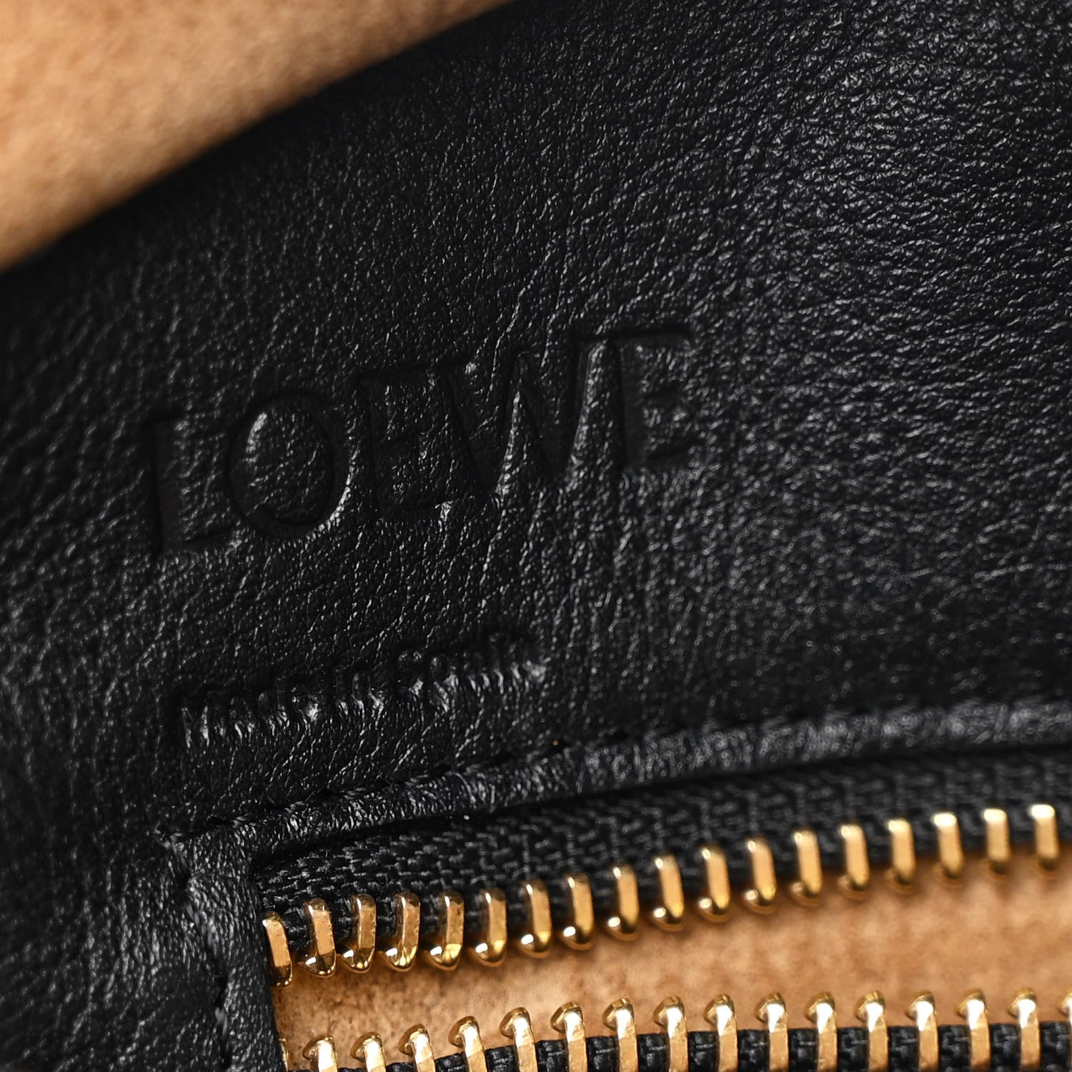 Loewe Nappa Calfskin Amazona 36 Black 6 of 11