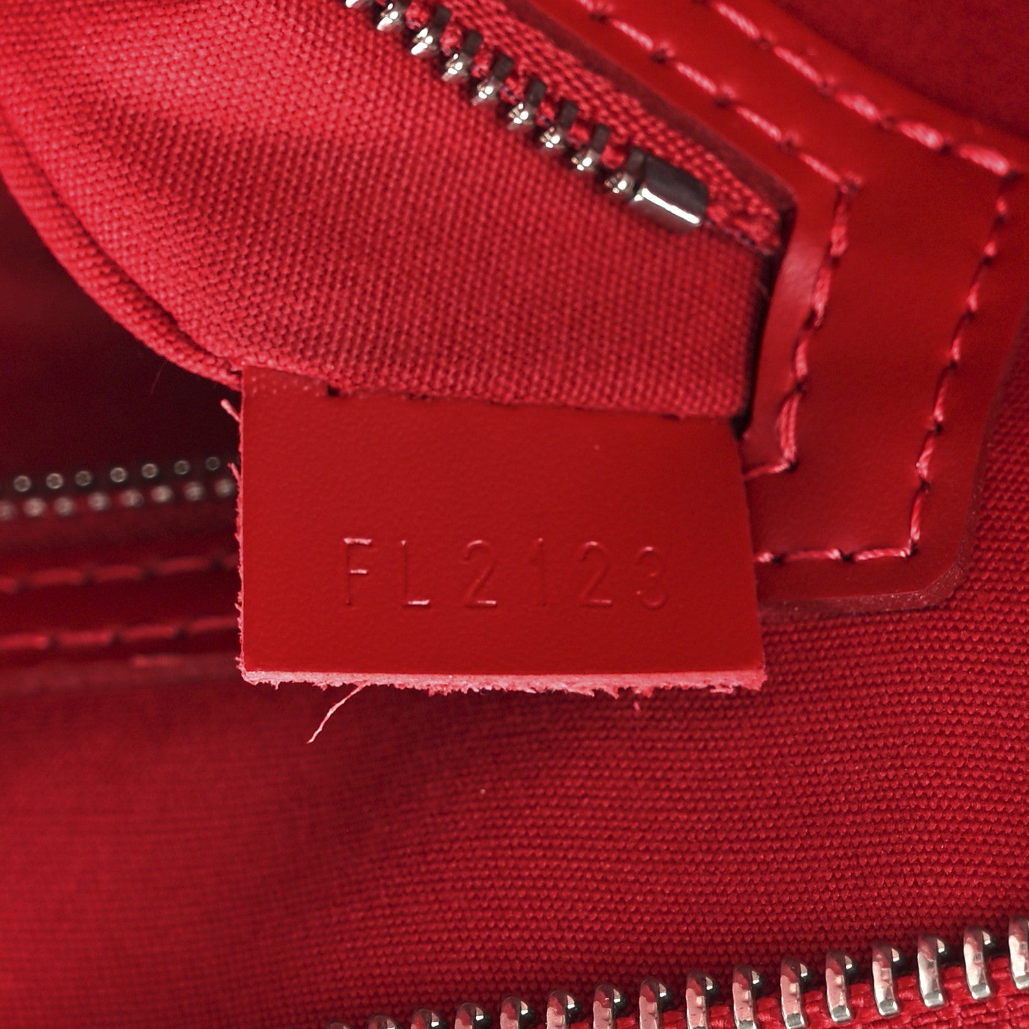 Louis Vuitton Epi Brea MM Fuchsia 7 of 11