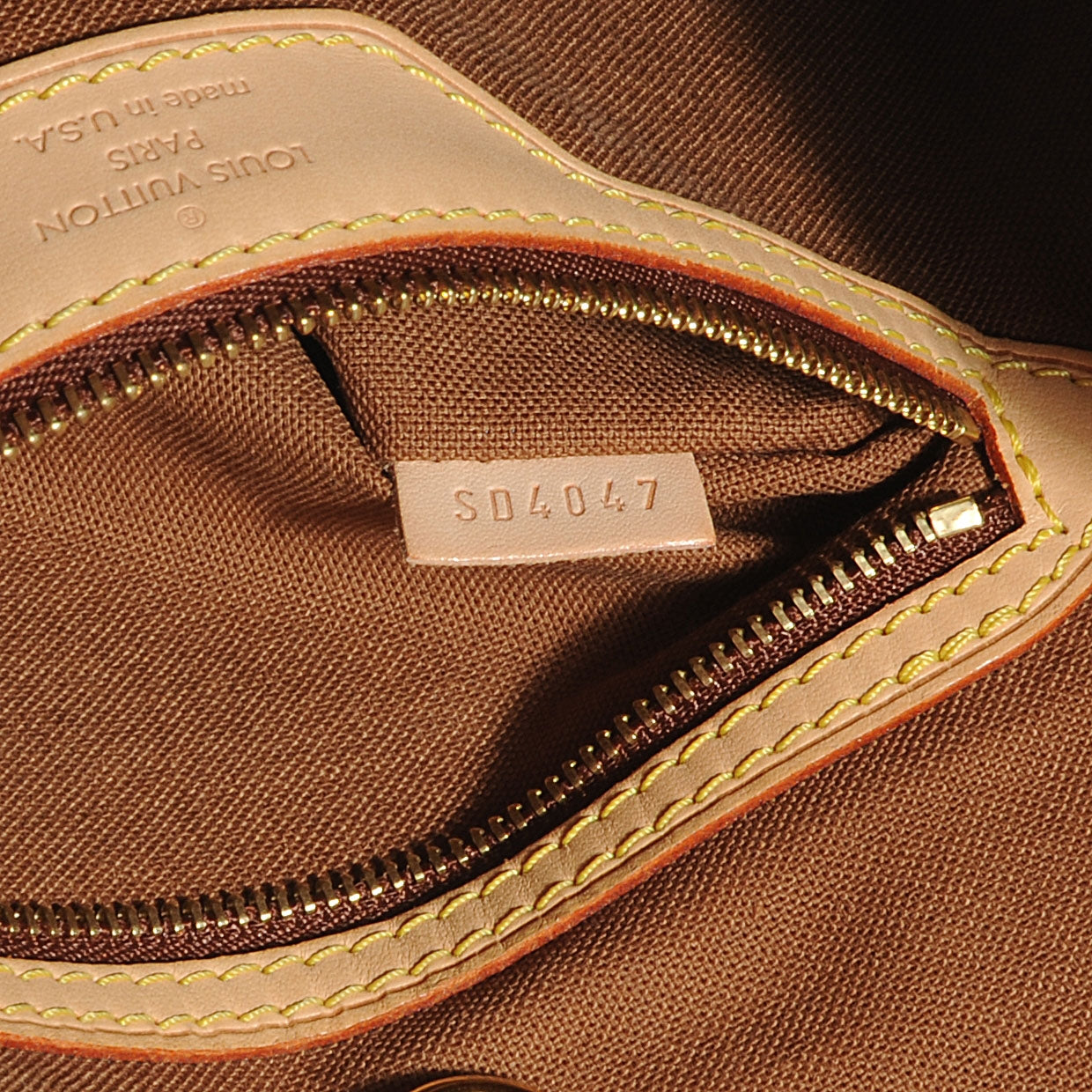Louis Vuitton Monogram Batignolles Vertical 7 of 8