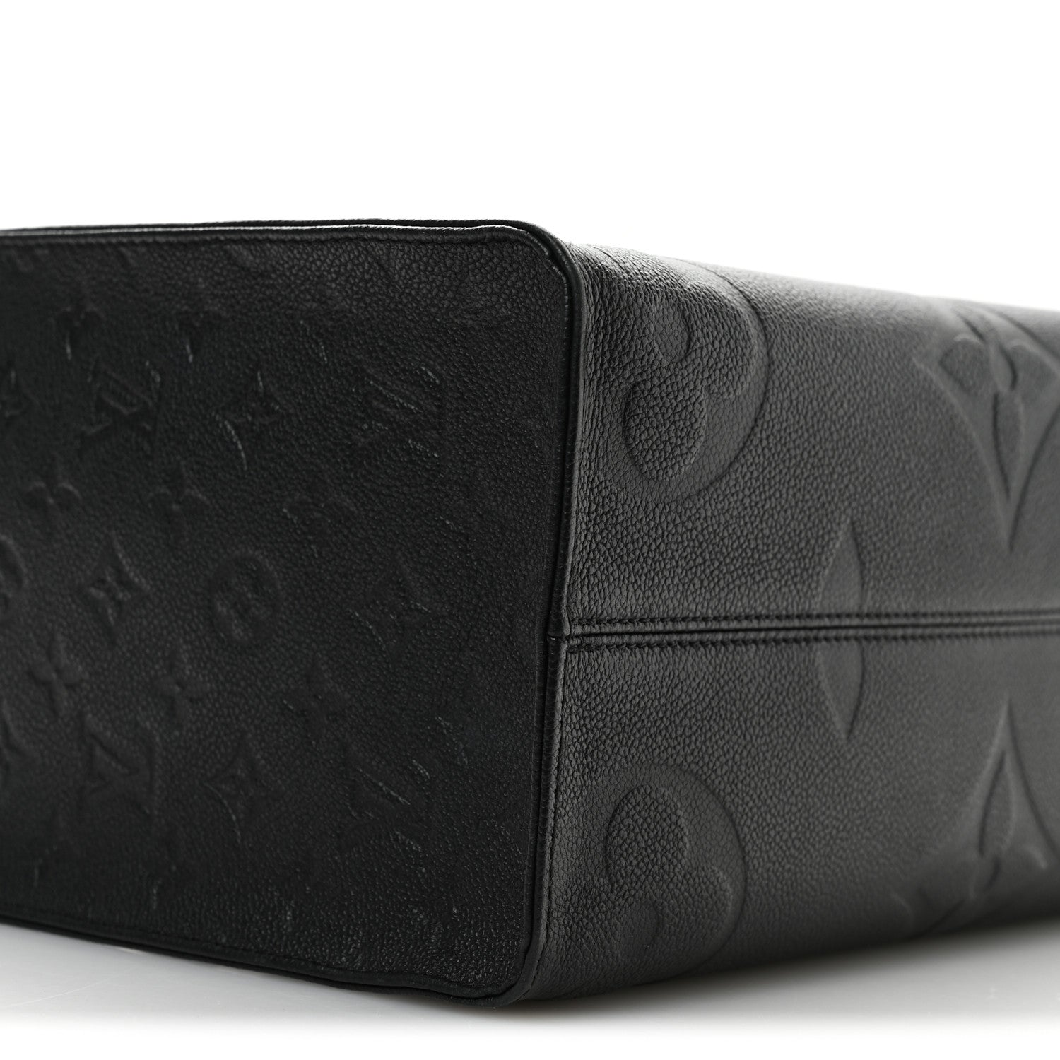 Louis Vuitton Empreinte Monogram Giant Onthego MM Black 8 of 10