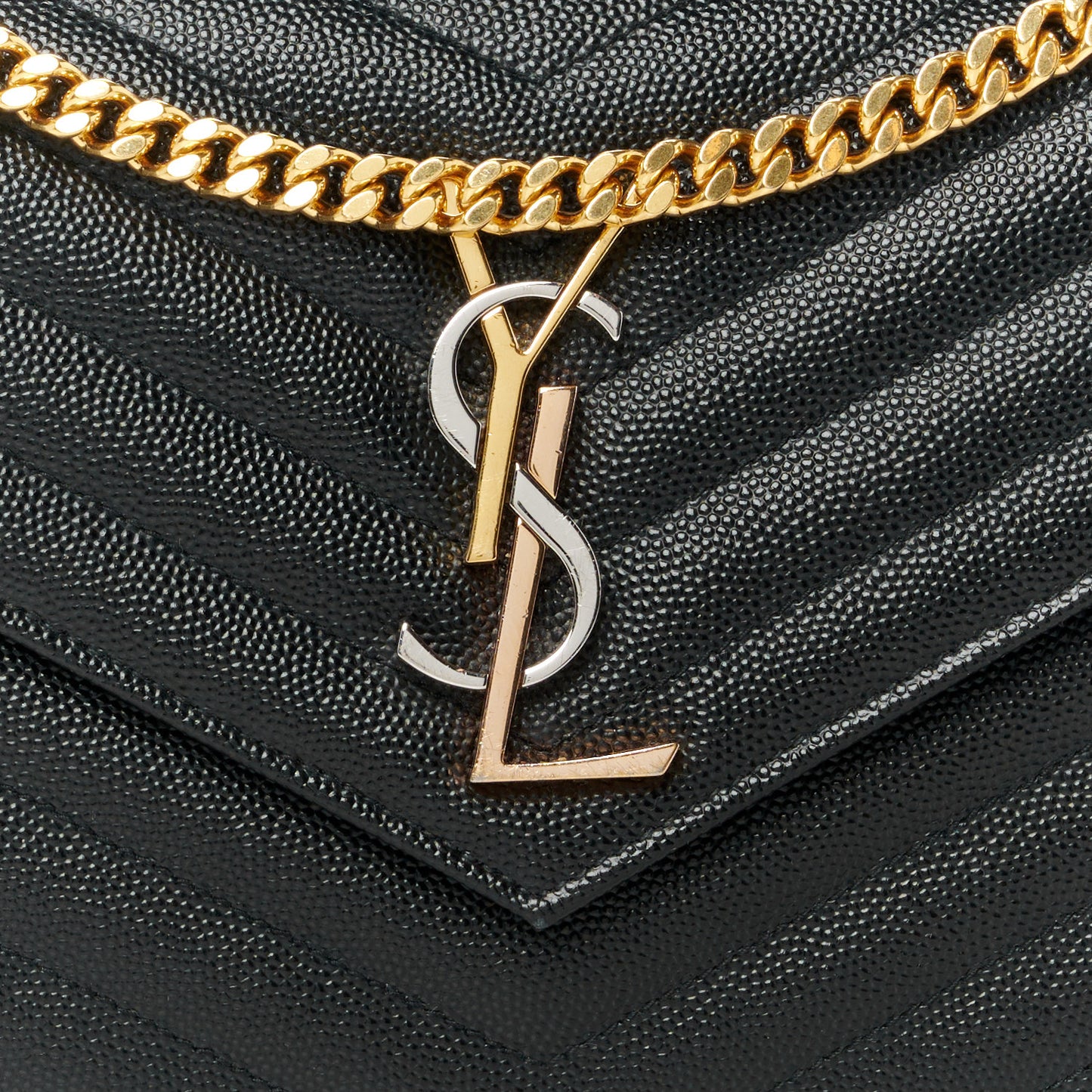 Grain De Poudre Matelasse Chevron Monogram Chain Wallet Black