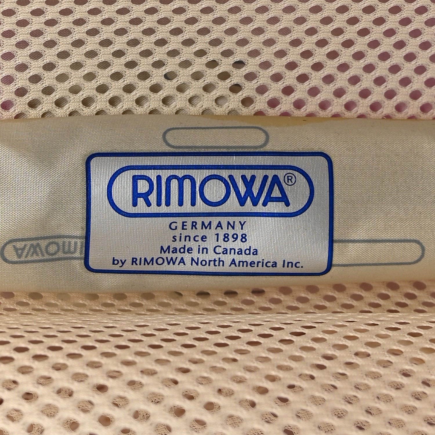 Rimowa Gloss Polycarbonate Salsa Air 70 Ultraviolet 5 of 10