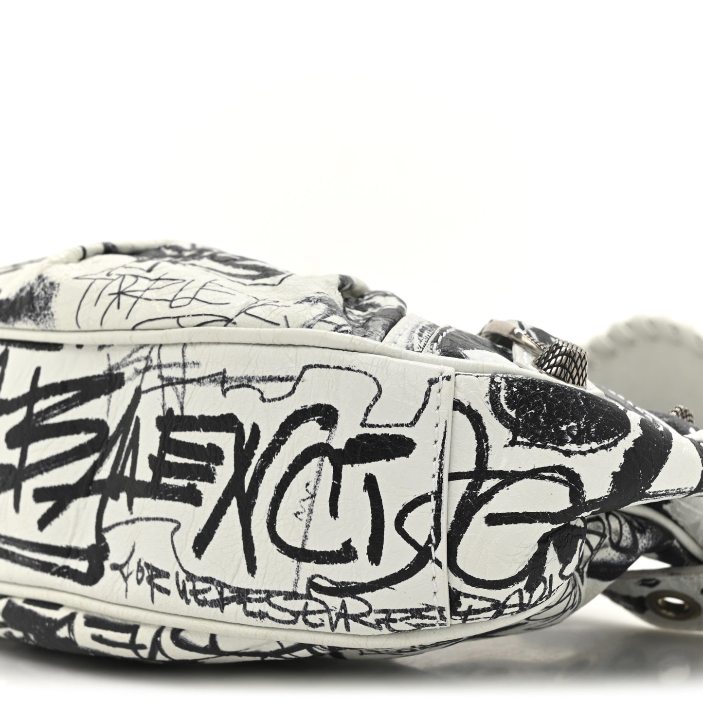 Agneau Arena Graffiti Le Cagole Shoulder Bag XS White Black
