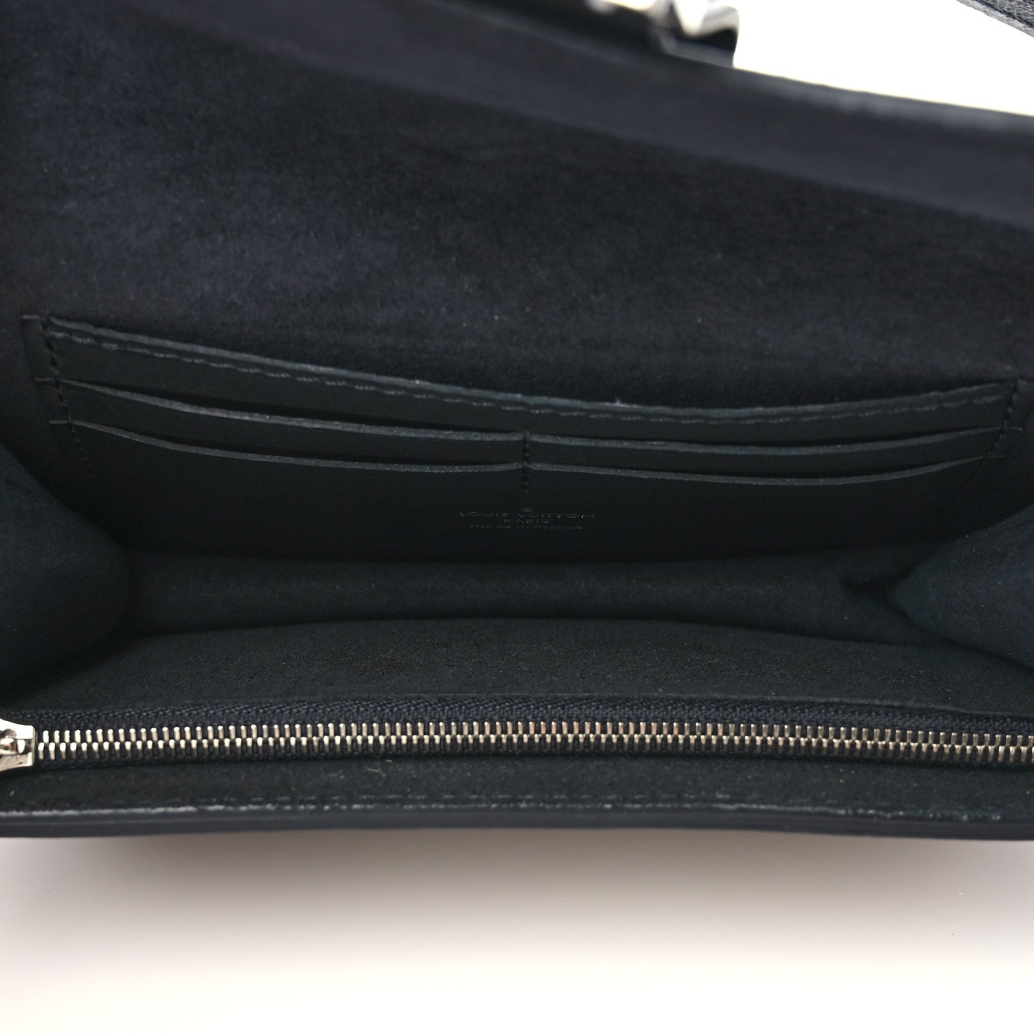 Louis Vuitton Reverse Monogram Giant Dauphine Bumbag 5 of 8