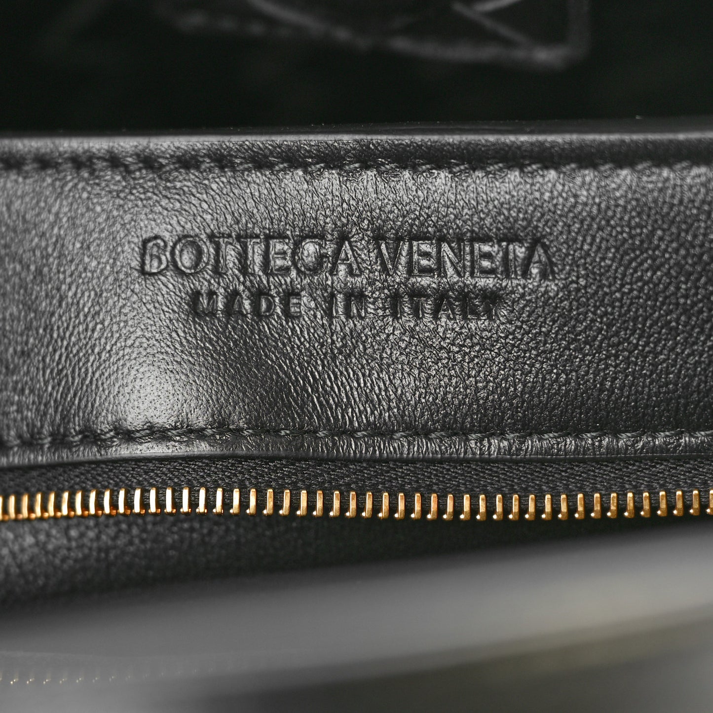 Nappa Intrecciato Medium Andiamo Shoulder Bag Black