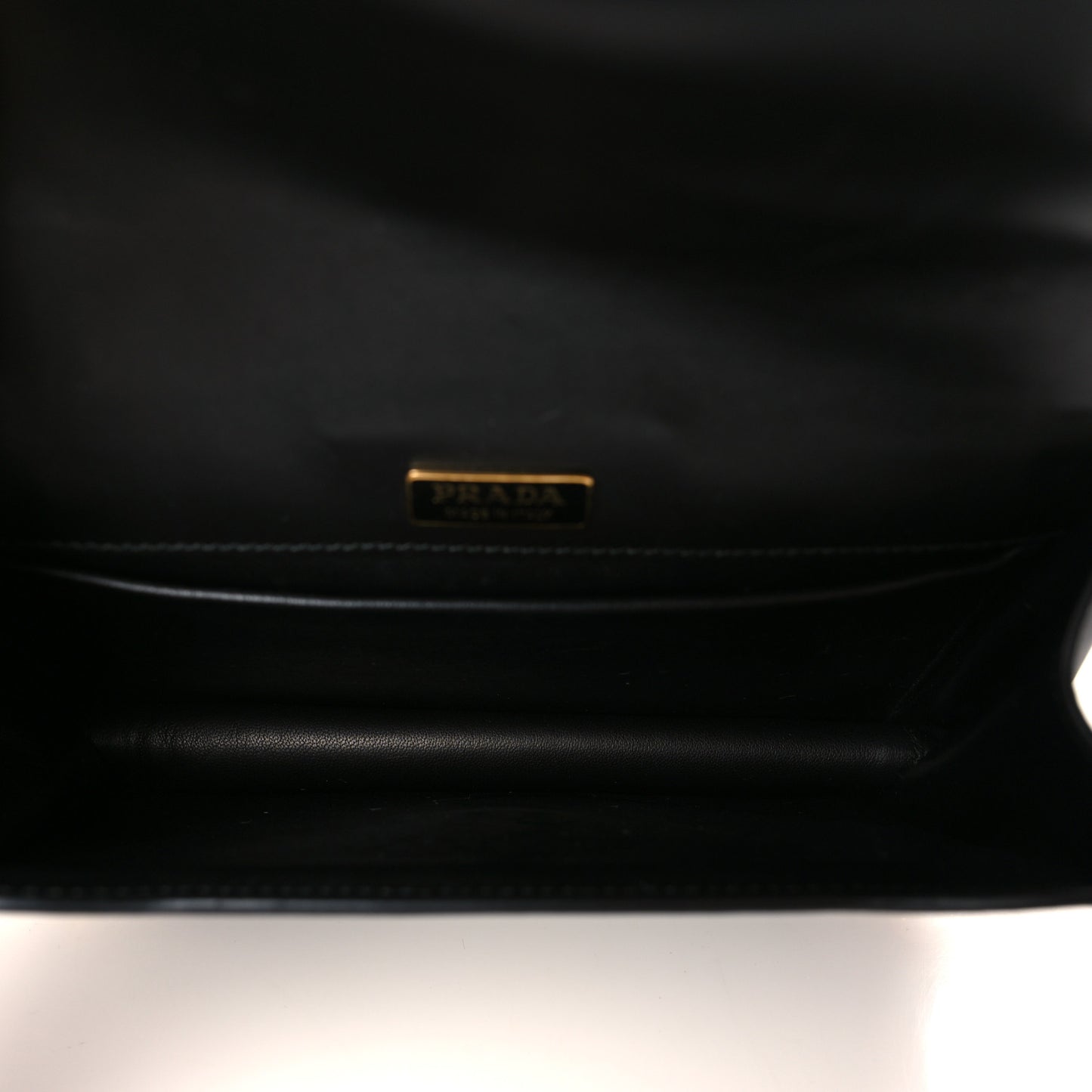Antic Soft Saffiano Lions Head Cahier Shoulder Bag Black