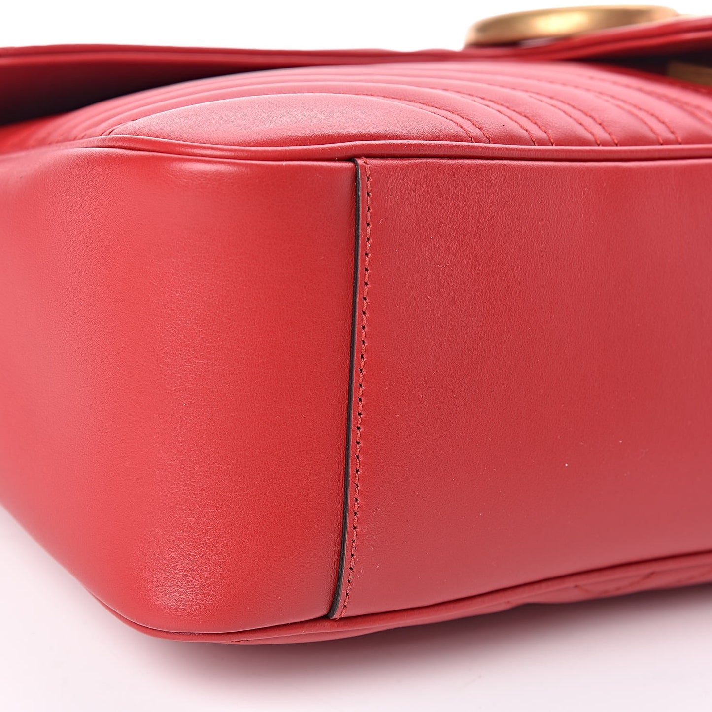 Calfskin Matelasse Large GG Marmont Shoulder Bag Hibiscus Red
