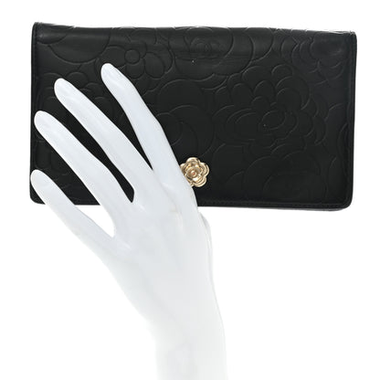 Chanel Lambskin Camellia Embossed Yen Wallet Black 3 of 11