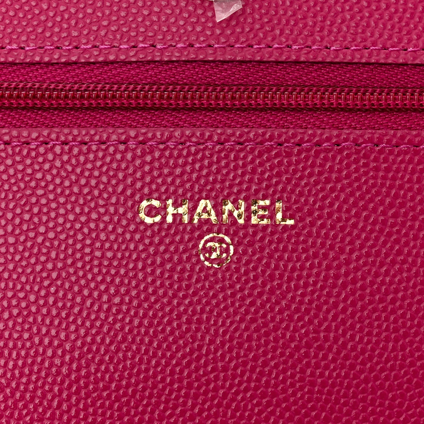 Caviar Quilted Wallet on Chain WOC Fuchsia