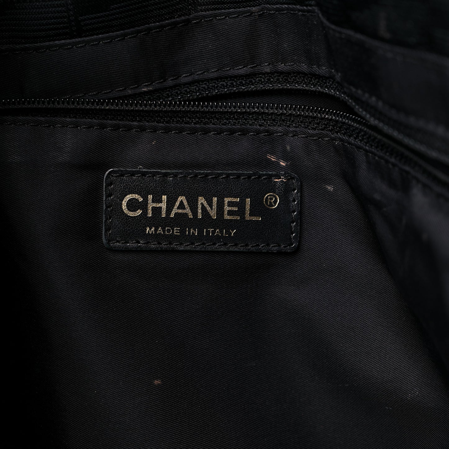 Nylon Medium Travel Tote Black