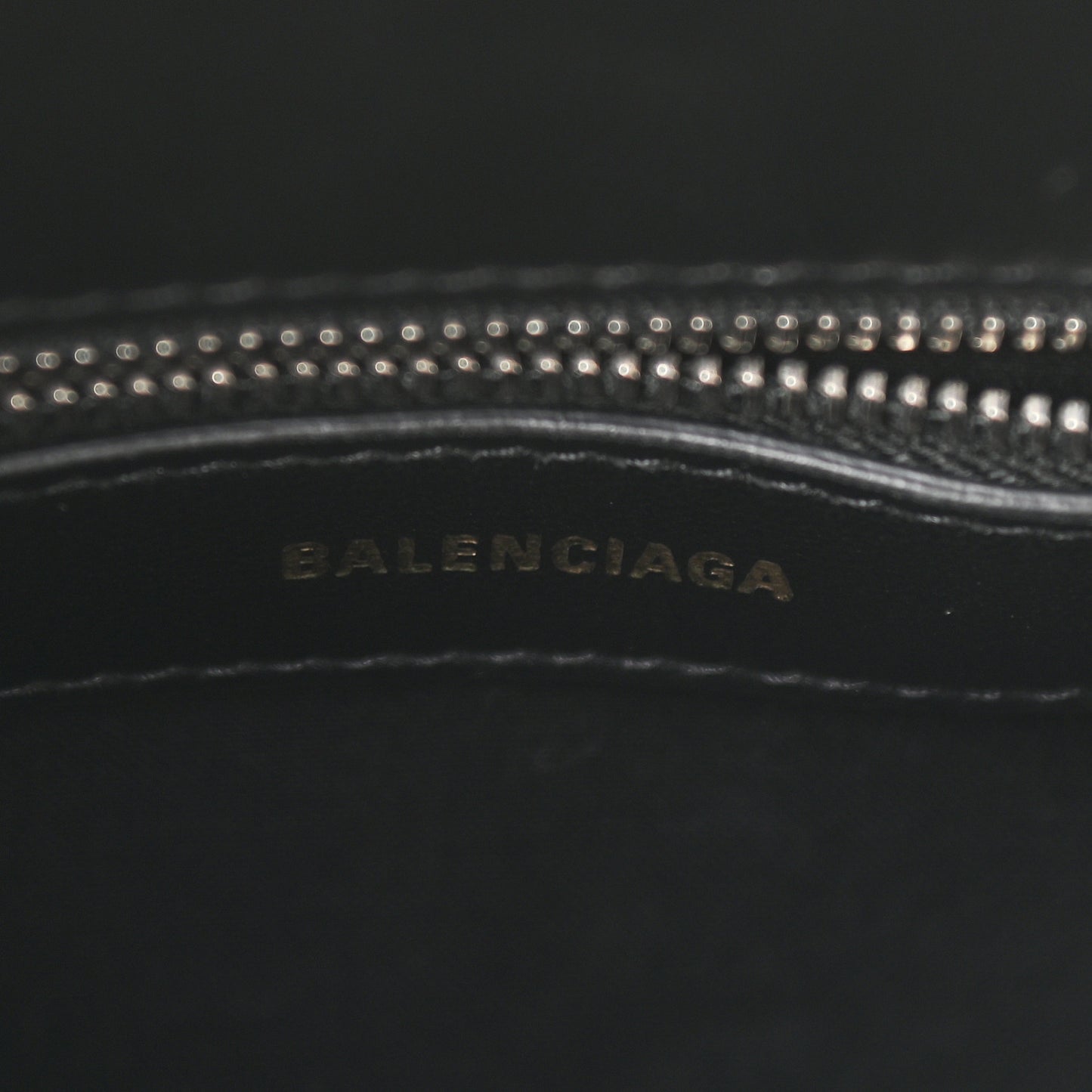 Calfskin Logo Crocodile Embossed S Ville Top Handle Bag Black White