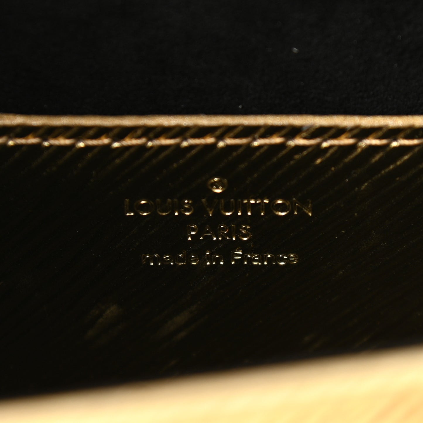 Epi Twist Shoulder Bag PM Gold