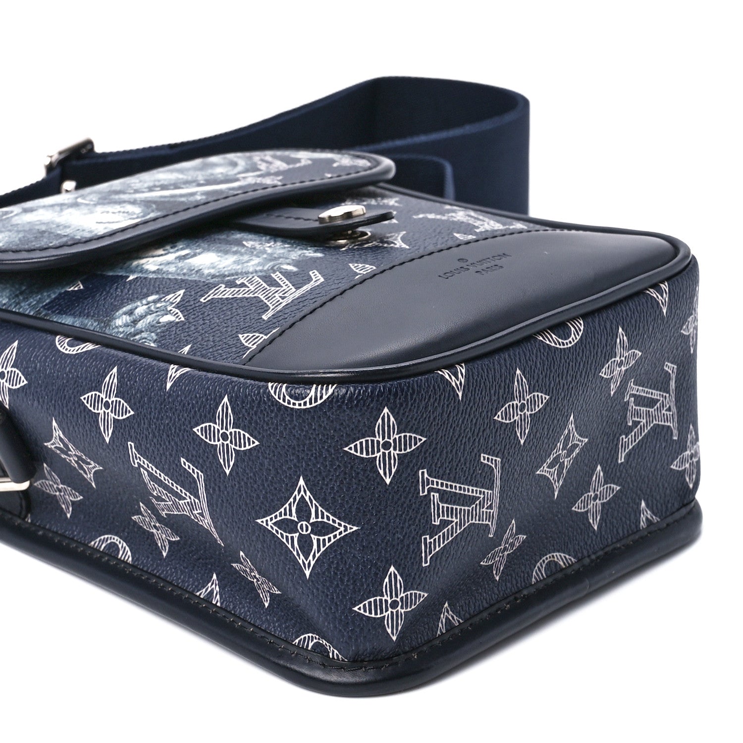 Louis Vuitton Savane Monogram Elephant Chapman Messenger BB Encre 11 of 11