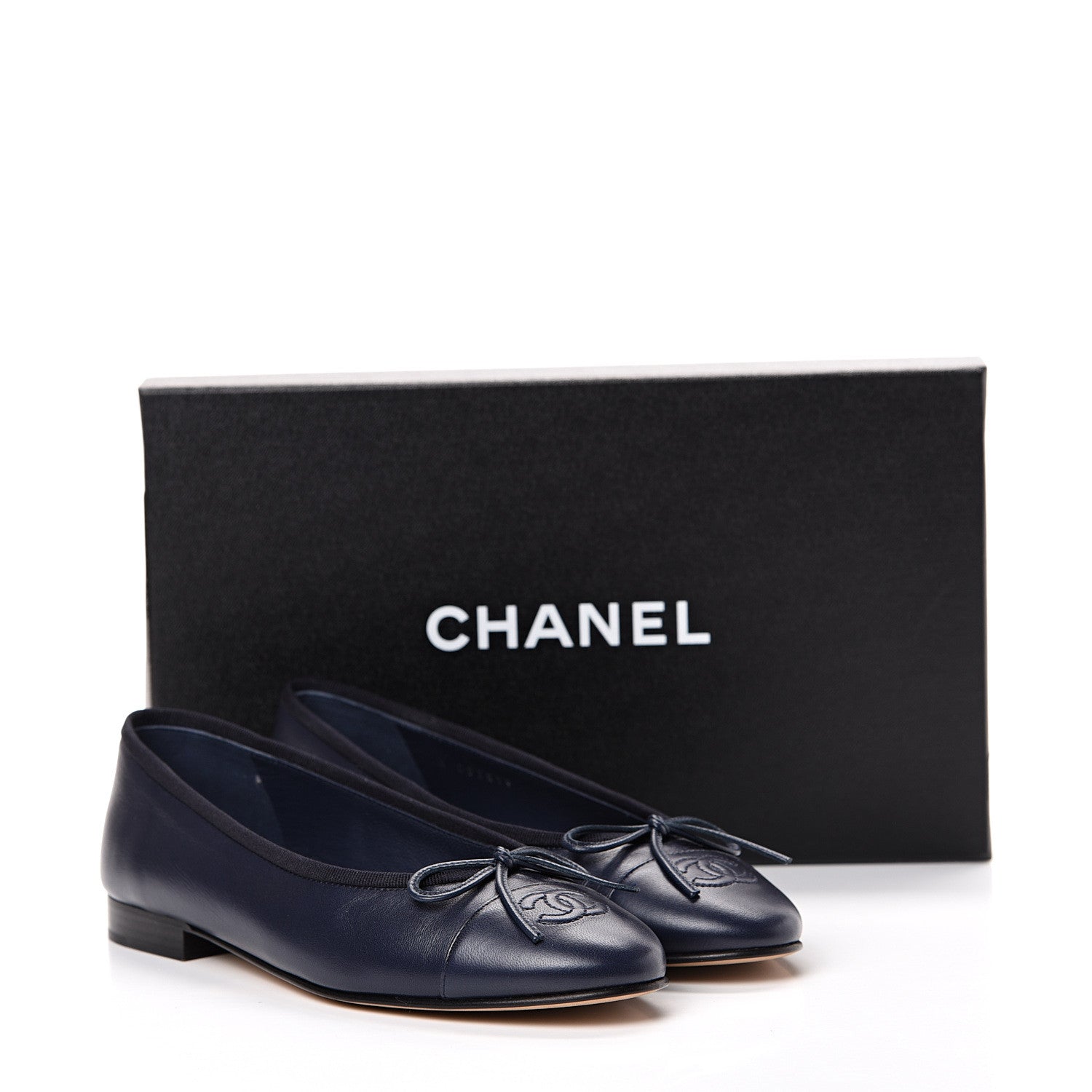 Chanel Lambskin CC Cap Toe Ballerina Flats 37.5 Navy 9 of 9