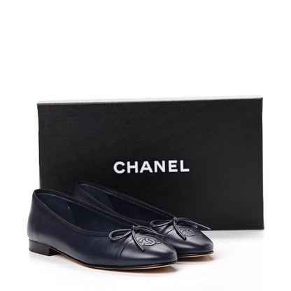 Chanel Lambskin CC Cap Toe Ballerina Flats 37.5 Navy 9 of 9