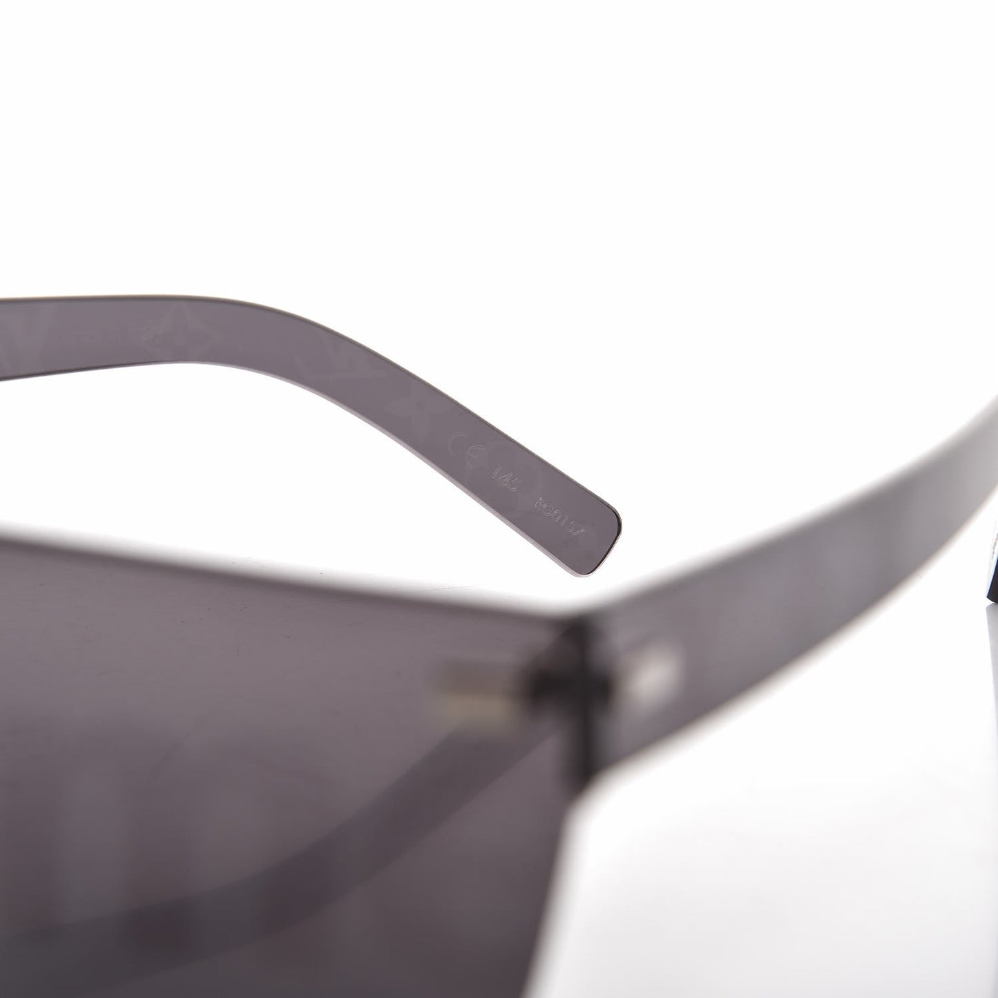 X SUPREME City Mask Sunglasses Black