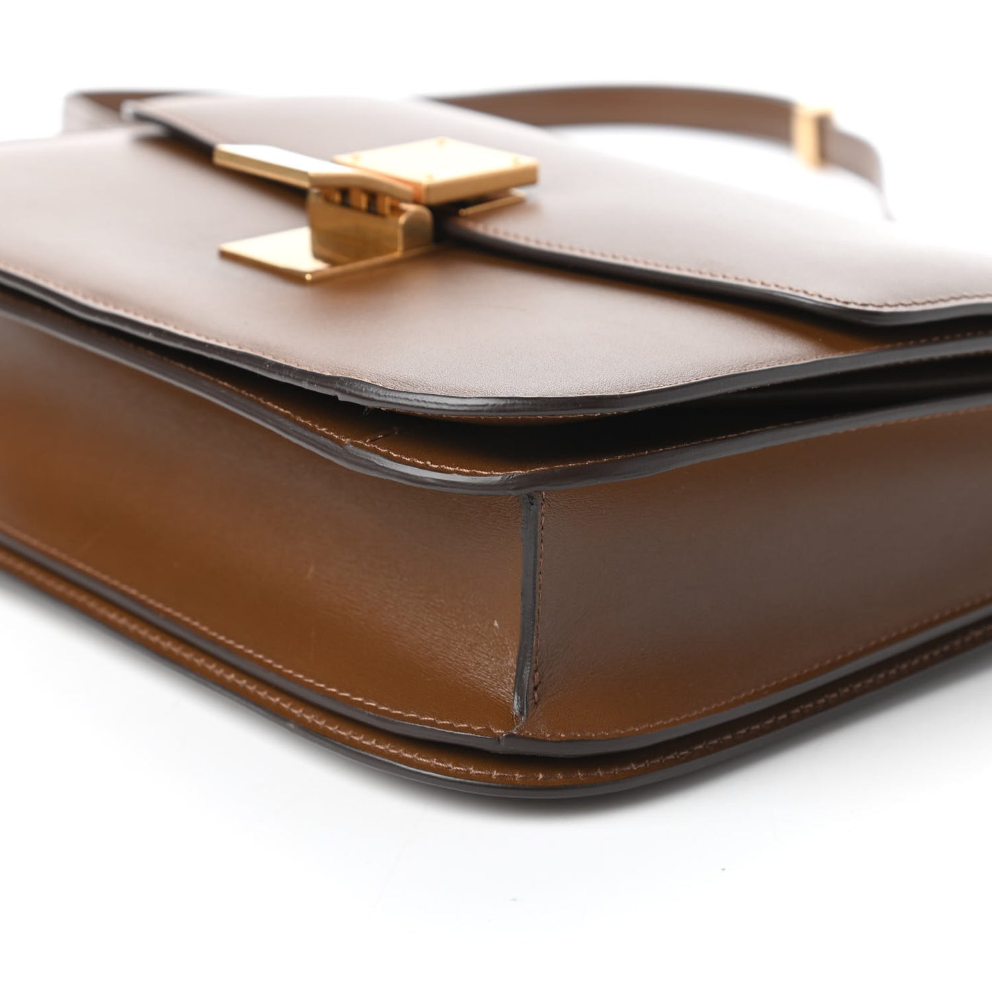 Box Calfskin Medium Classic Box Flap Bag Camel